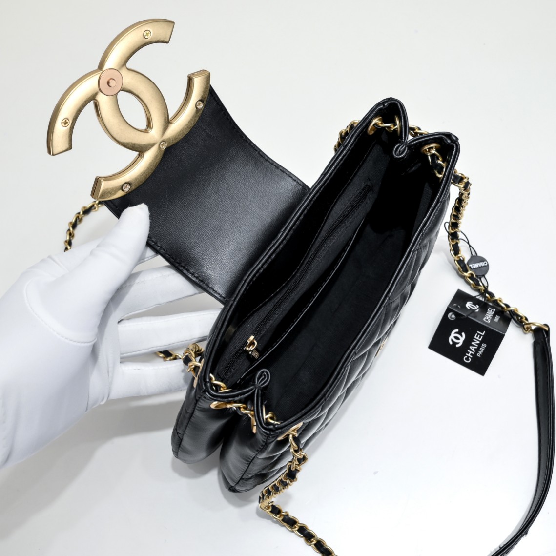 Chanel 24C Shoulder Bag Handbag