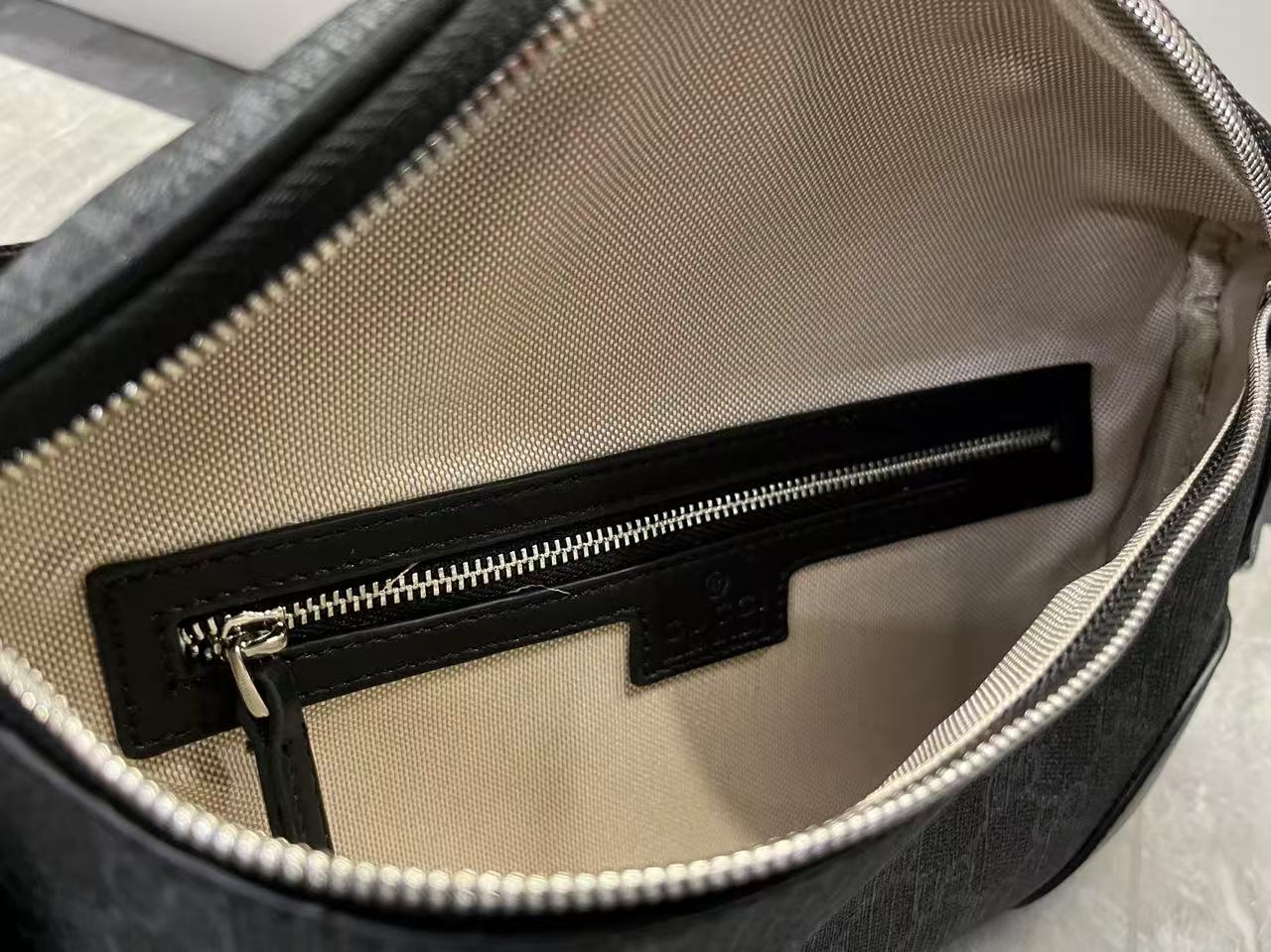 Gucci Emblem Fanny Pack 821162