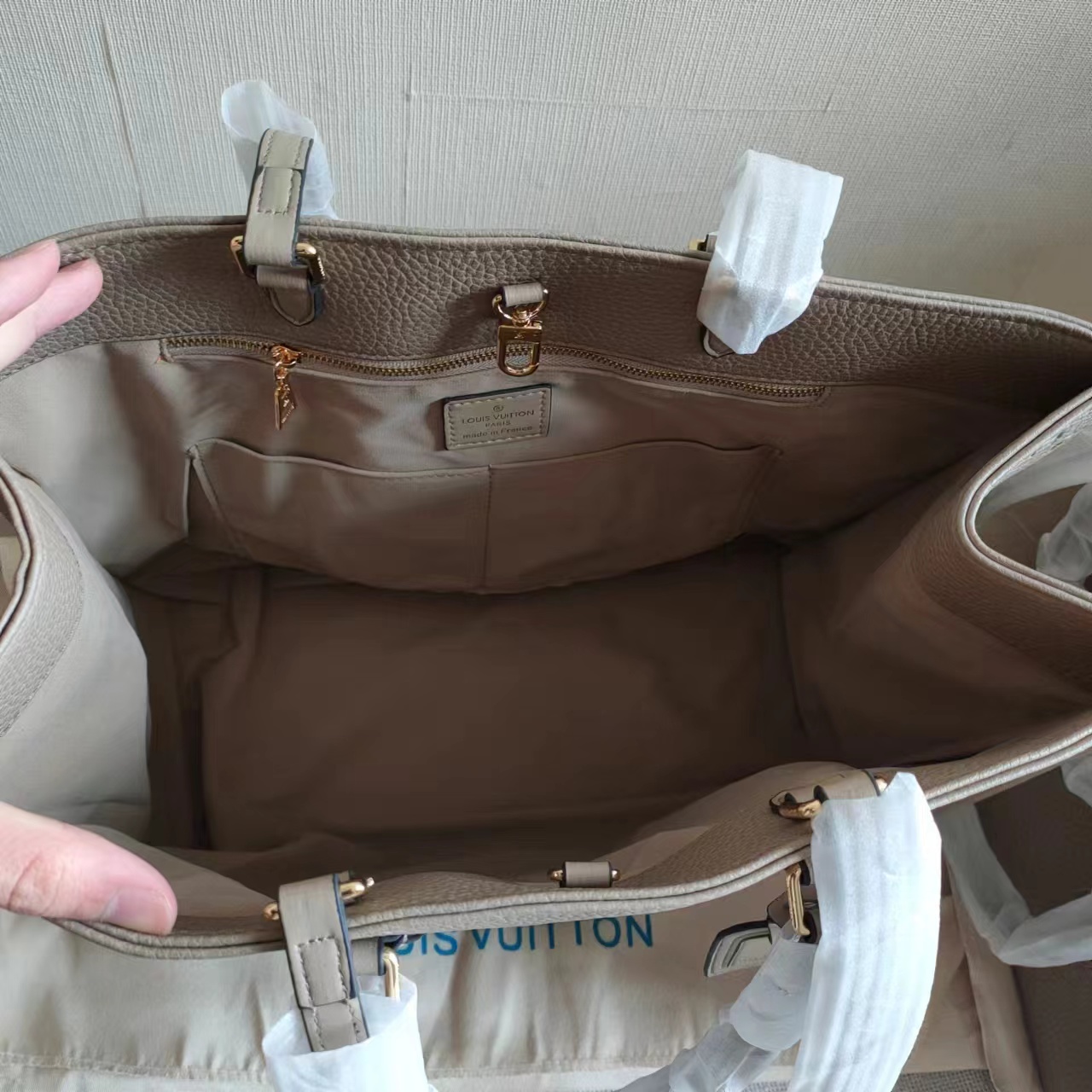 LV Onthego M44933 LM061071081 25-41cm