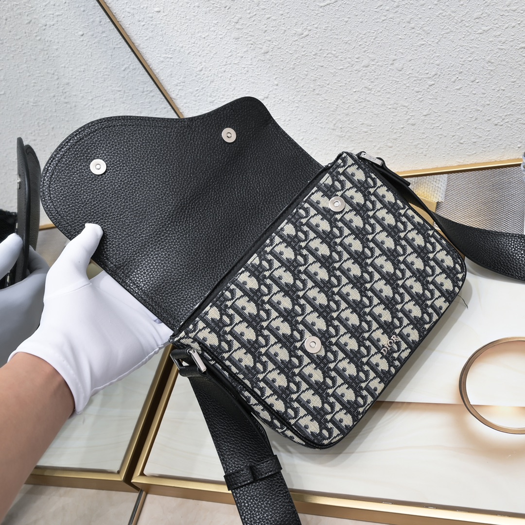 Dior Mini Saddle Messenger Bag 1034 XB012 23cm