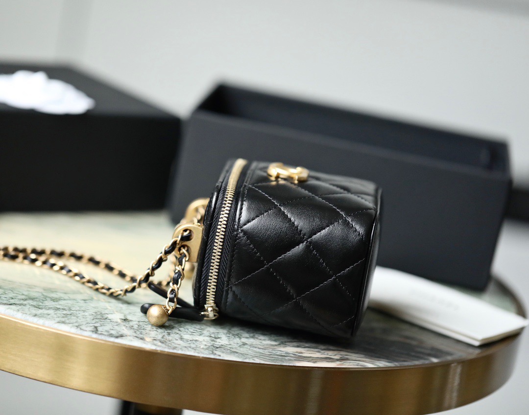 Chanel Double Golden-Ball Makeup Box Black Bag (Replica)