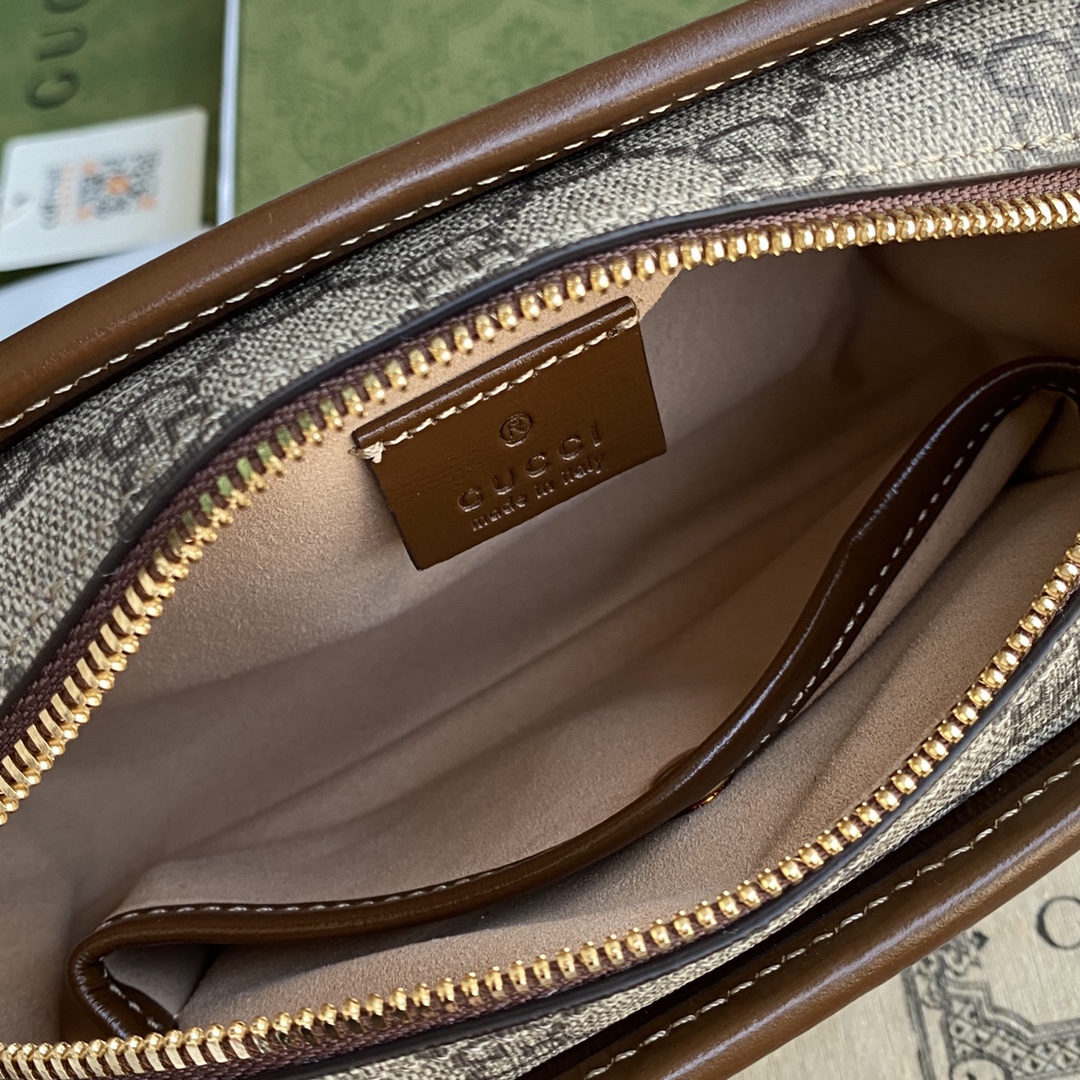 Gucci658572smile021  22.5x14x7 cm