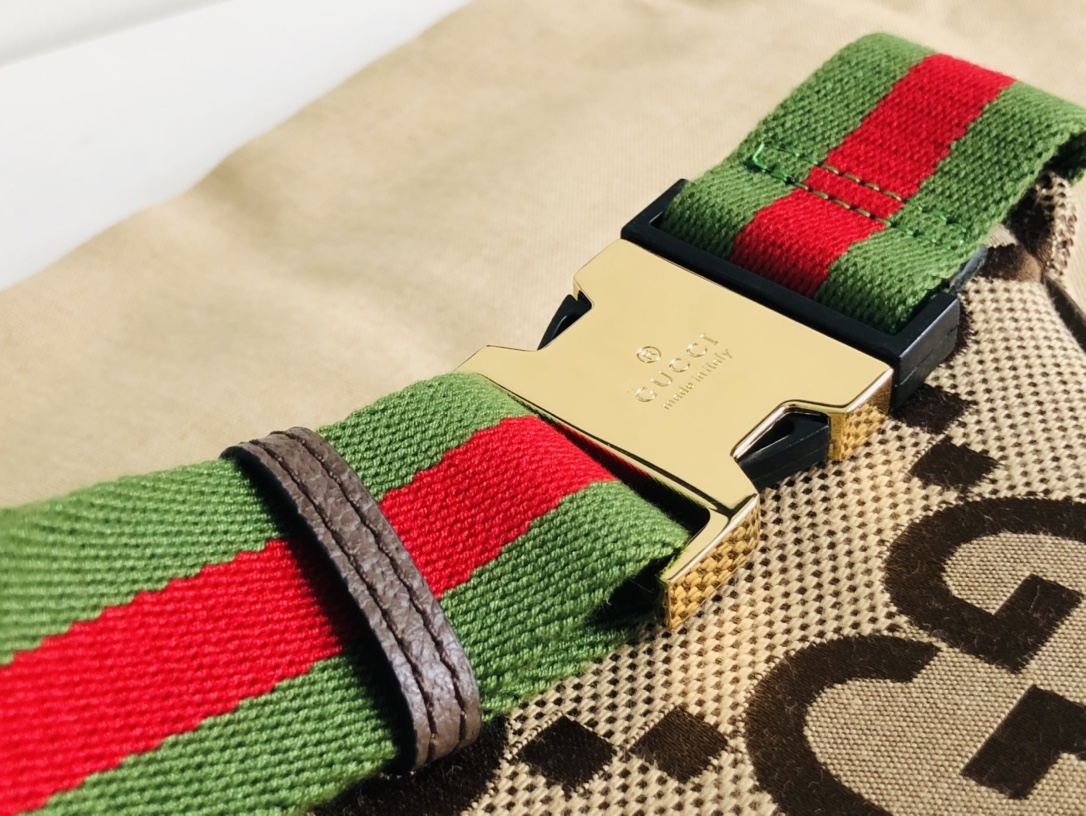 GUCCI696031smile051  39x 17x 4 cm