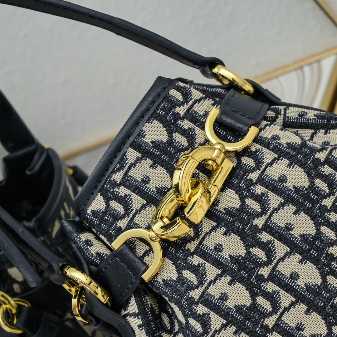 Small C'est Dior Bag 9565 LM071 18cm