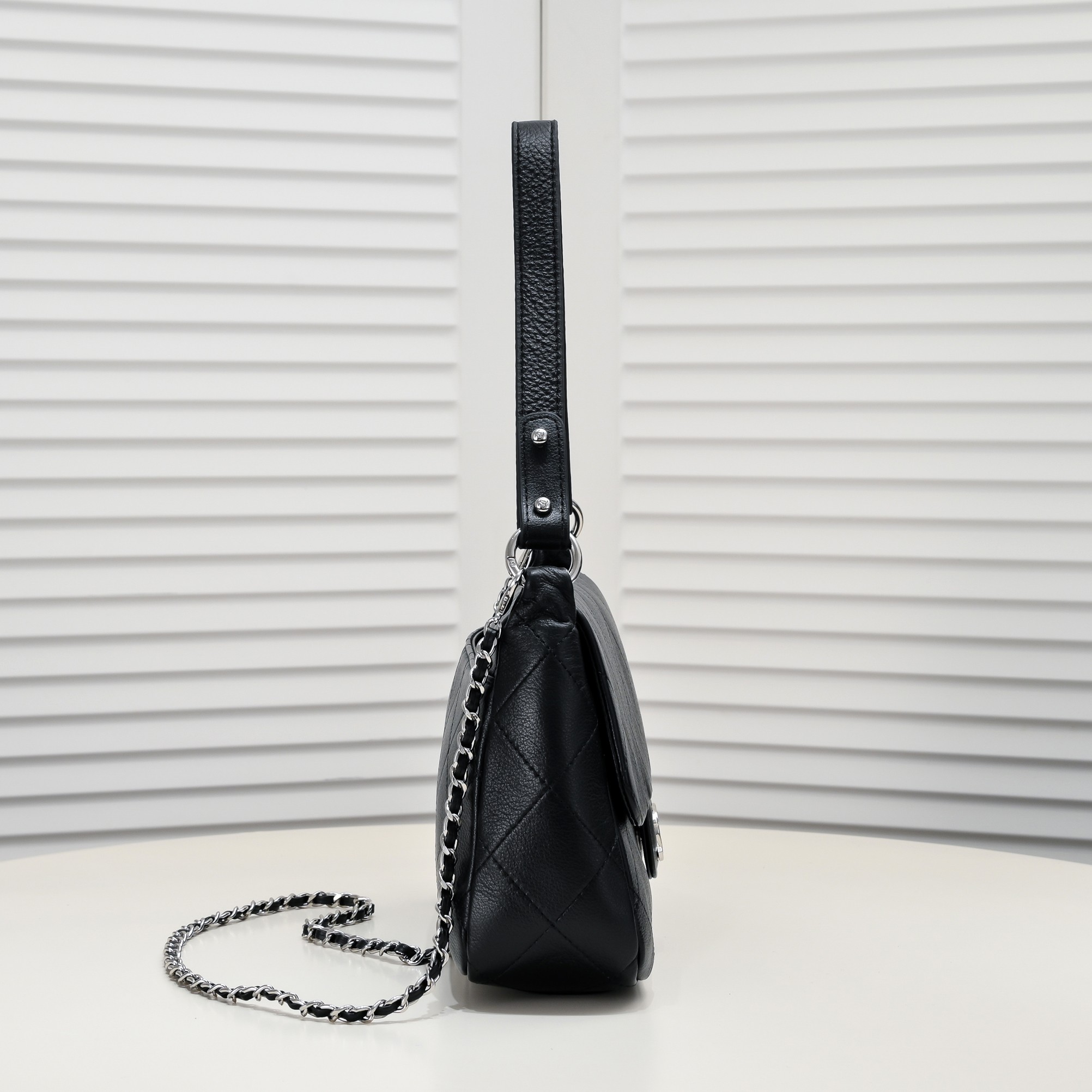 Chanel Vintage Shoulder Bag Handbag