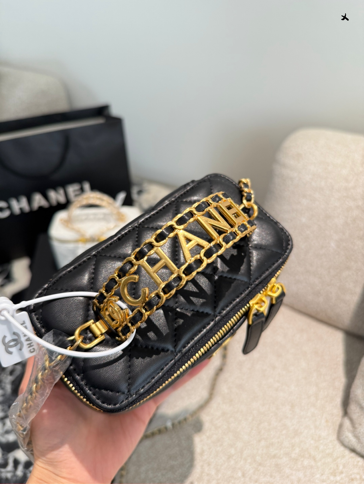 Chanel Handbag 047 DB061 19cm