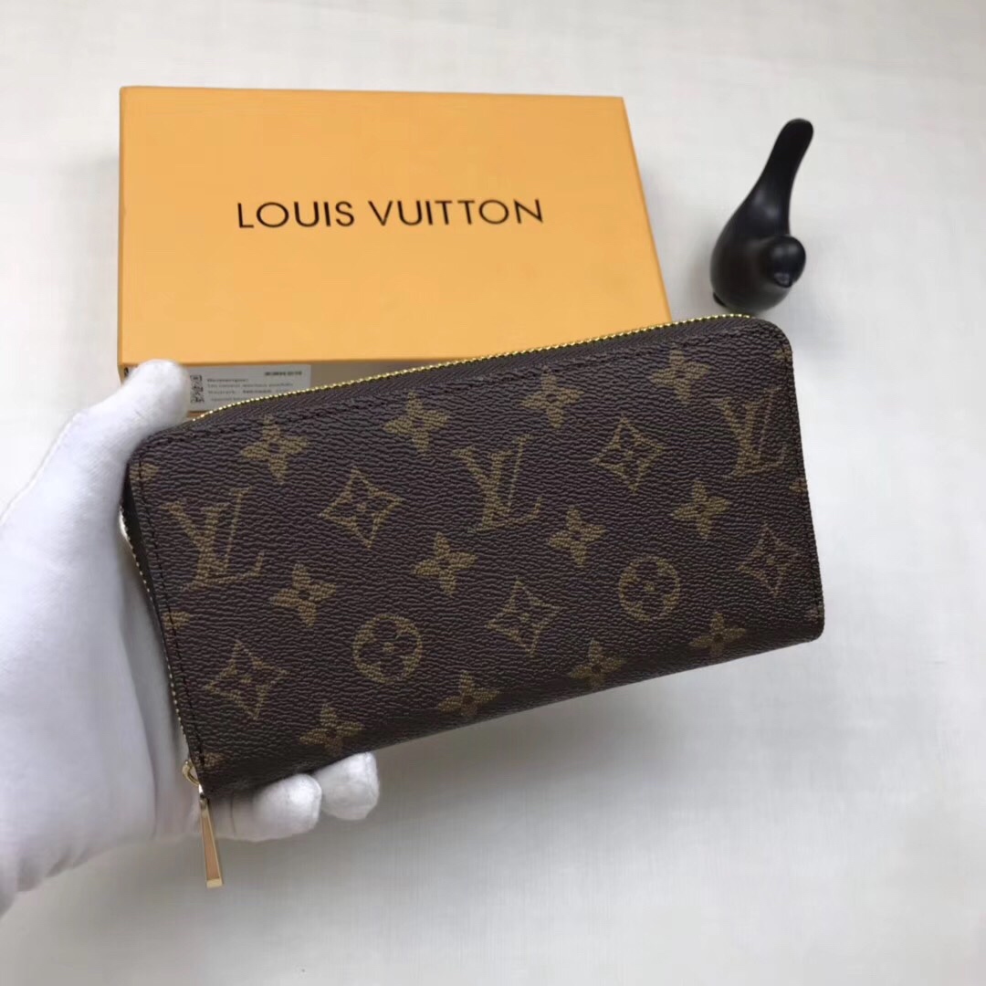 Louis Vuitton ZIPPY WALLET 60017  19CM