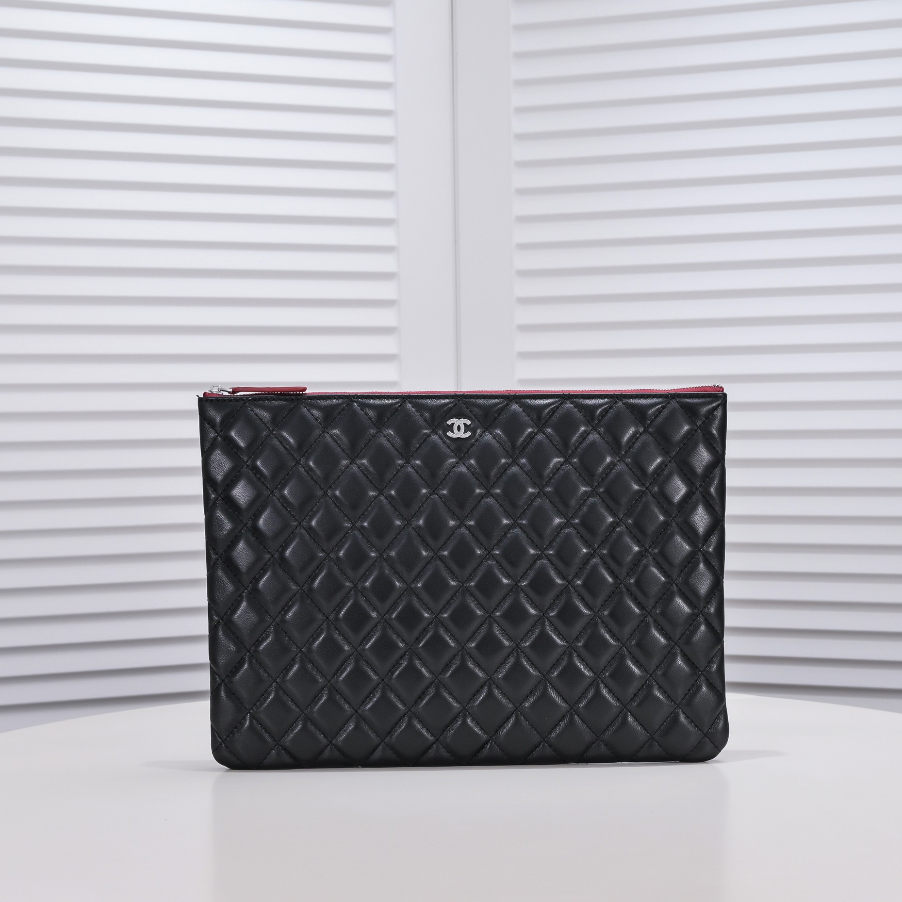 Chanel Cowhide Caviar Lattice Clutch silver buckle Clutch Bag Handbag