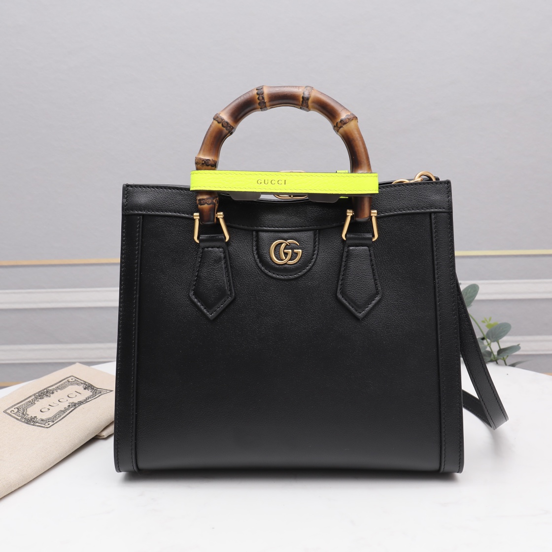 GUCCI 660195
