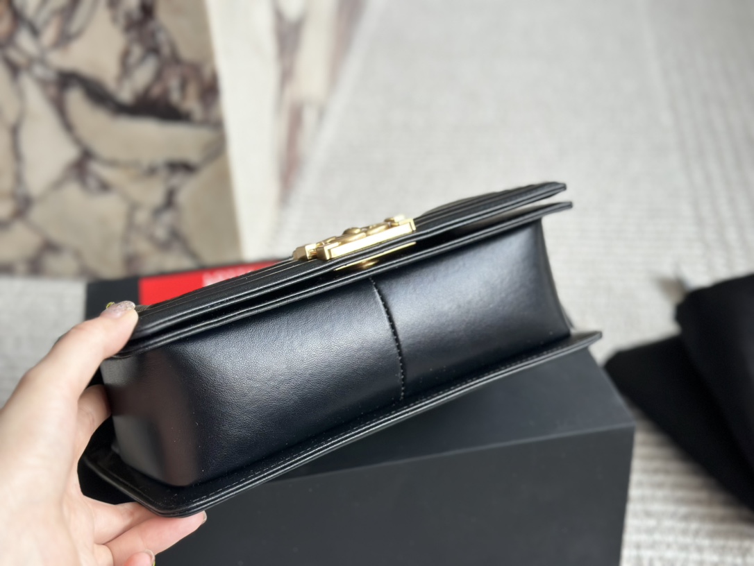 Chanel Leboy Bag 011 DB502 25cm