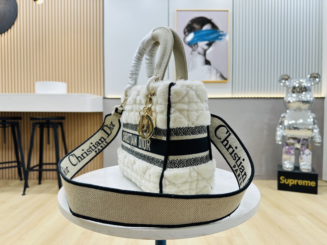 10A + top quality Dior Medium Lady D-Lite Bag 9920 DD003 24cm