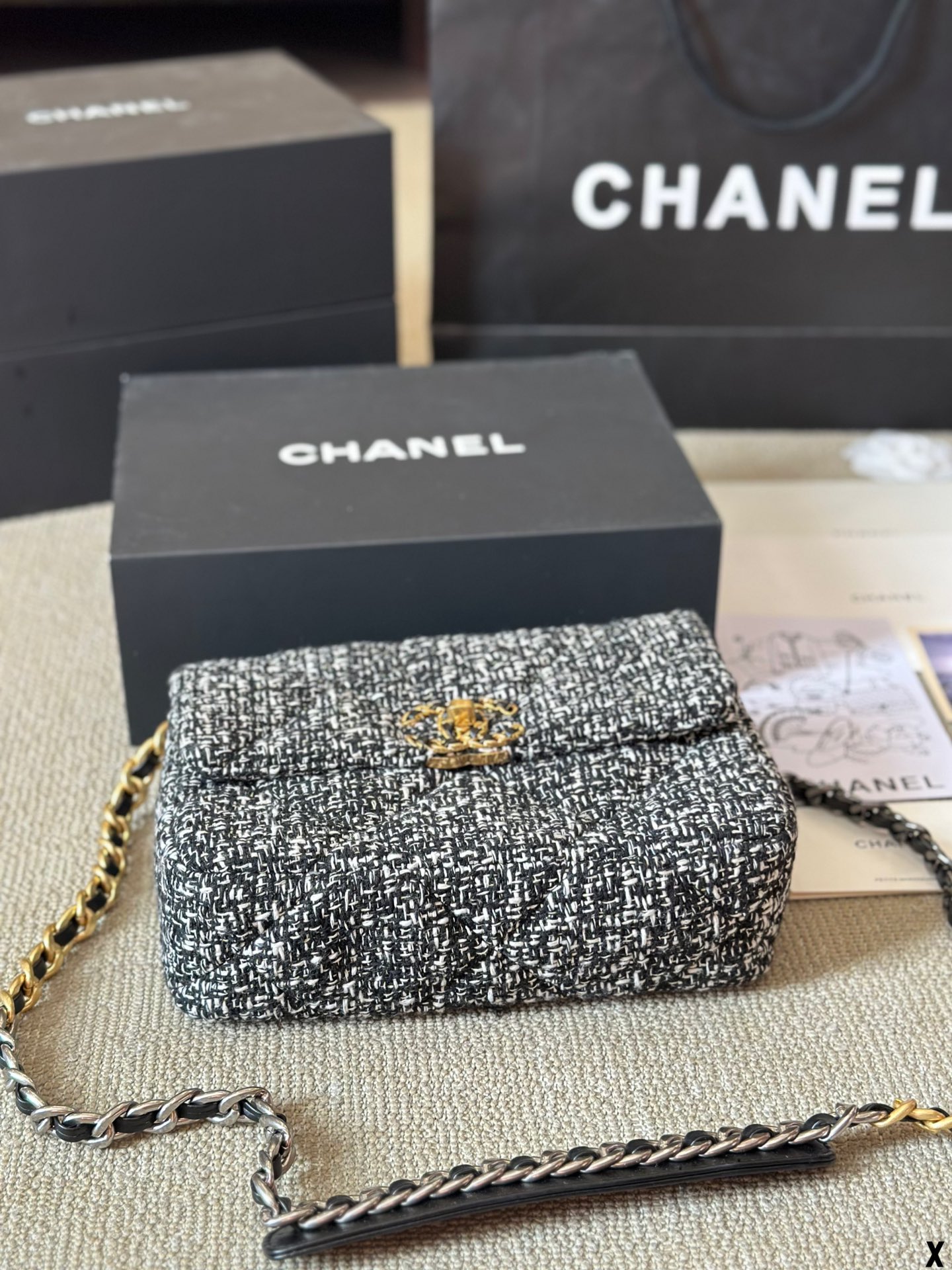Chanel Shoulder Bag 026 DB571 26cm