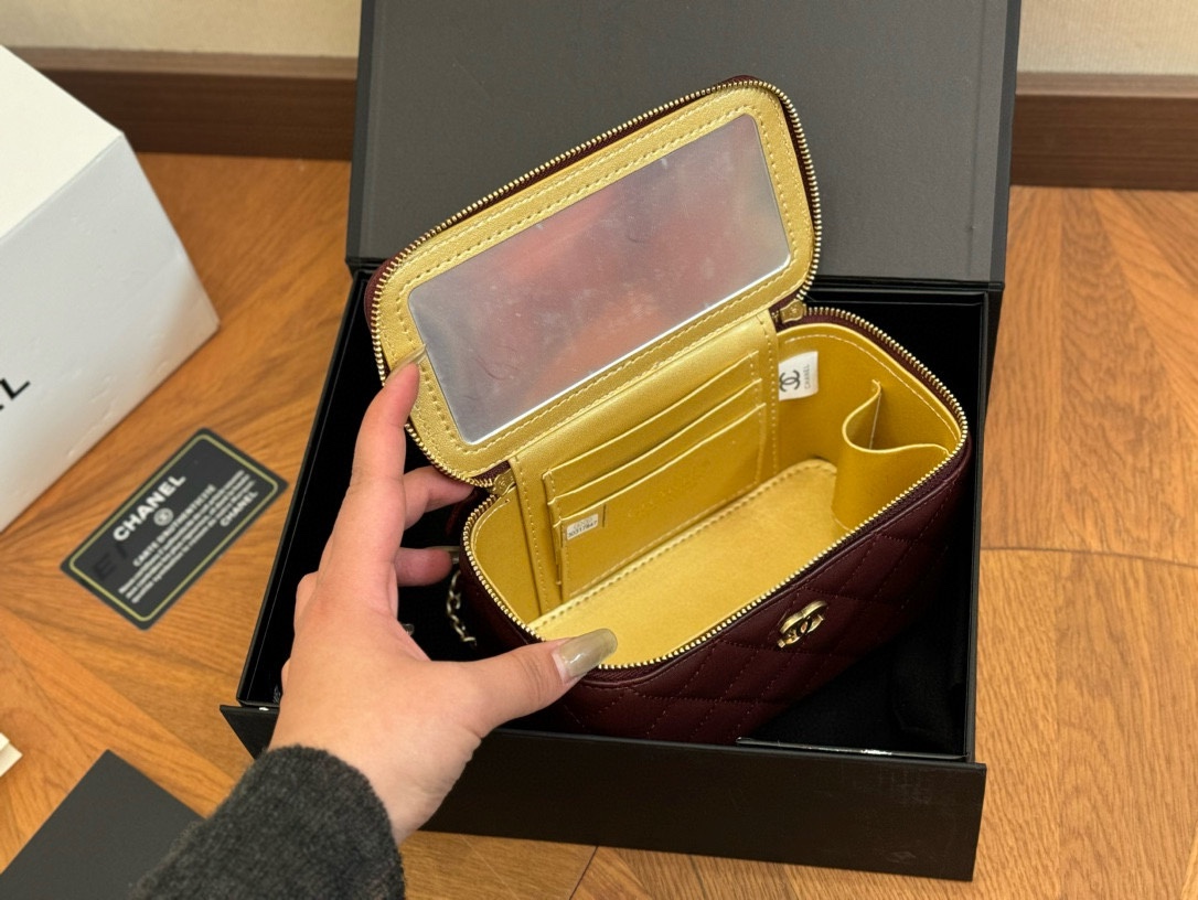 Chanel Handbag 023 DB571 17cm