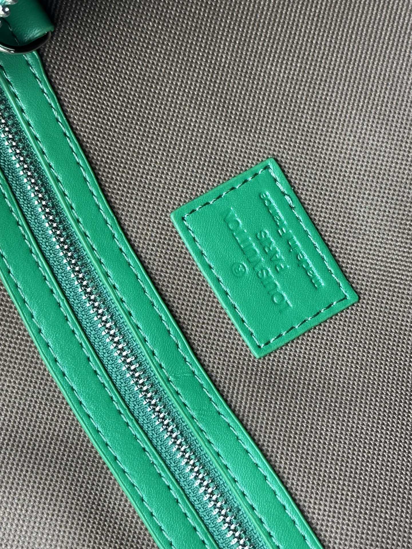 Louis Vuitton Keepall Bandoulière 50cm travel bag  M41416