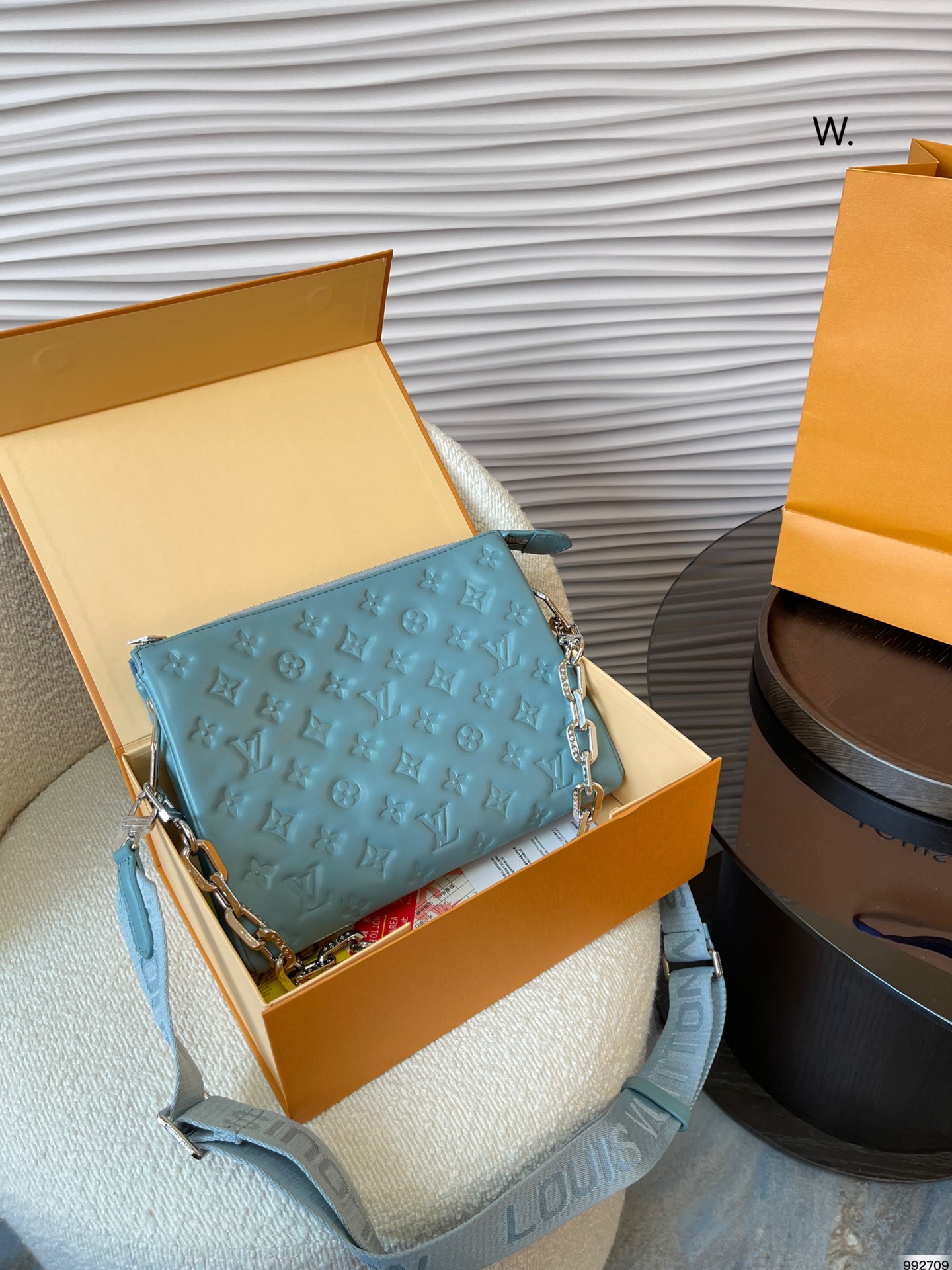 10A + quality LV Coussin PM M57793 DB081 27cm