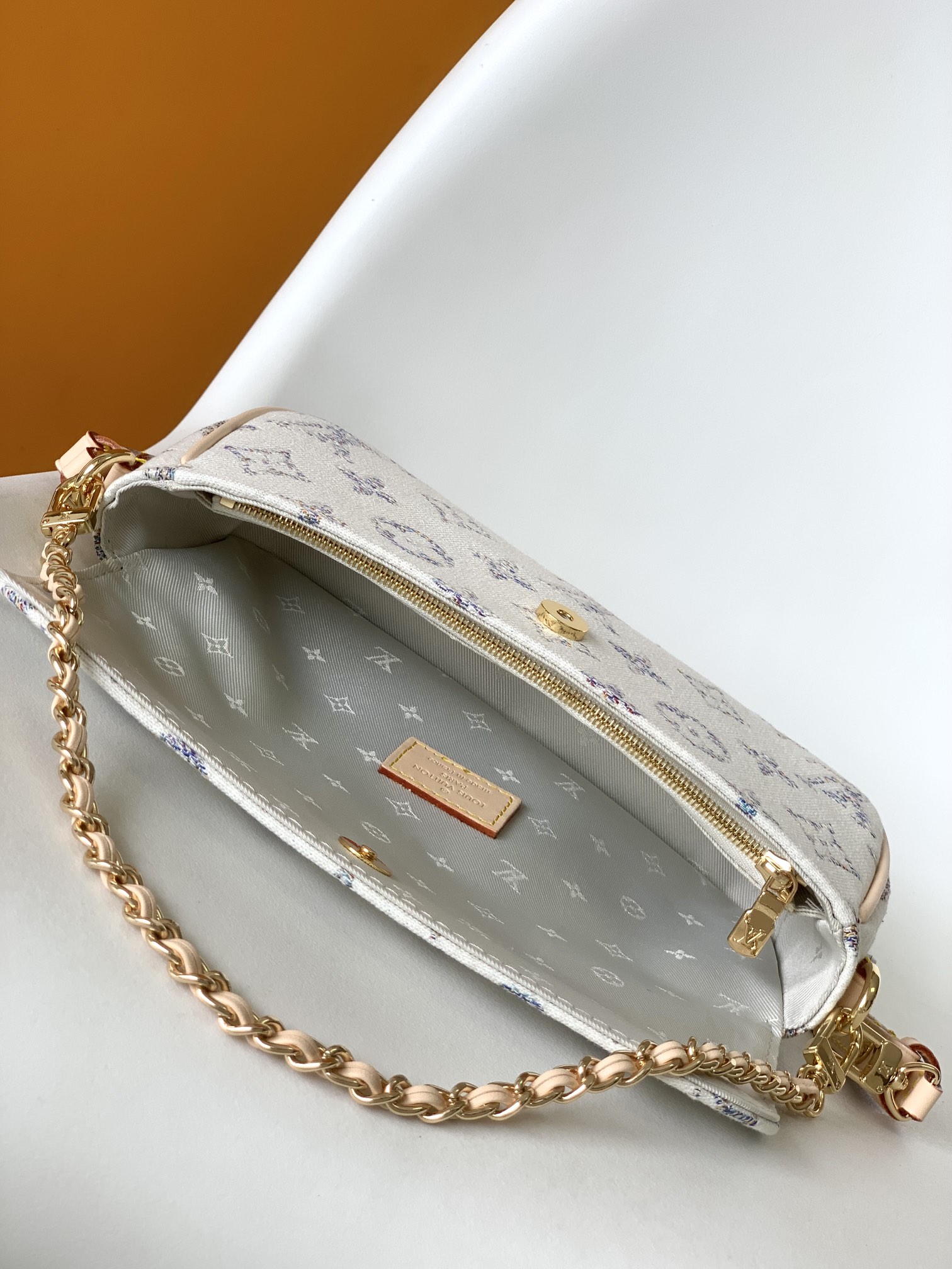 Louis Vuitton 10A Handbag Shoulder Bag Top Mirror Quality Version Wallet on Chain Ivy M83499