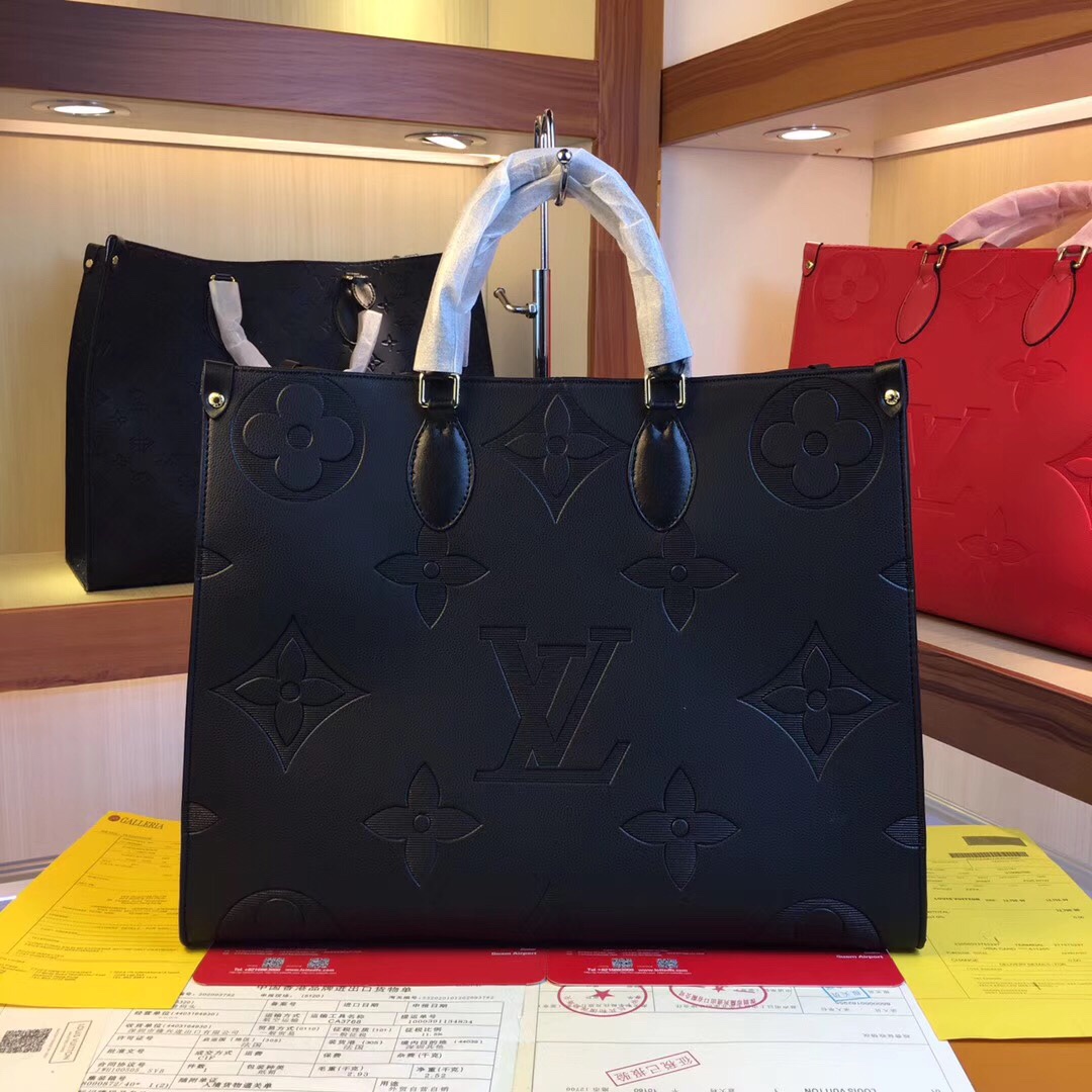 Louis Vuitton ONTHEGO