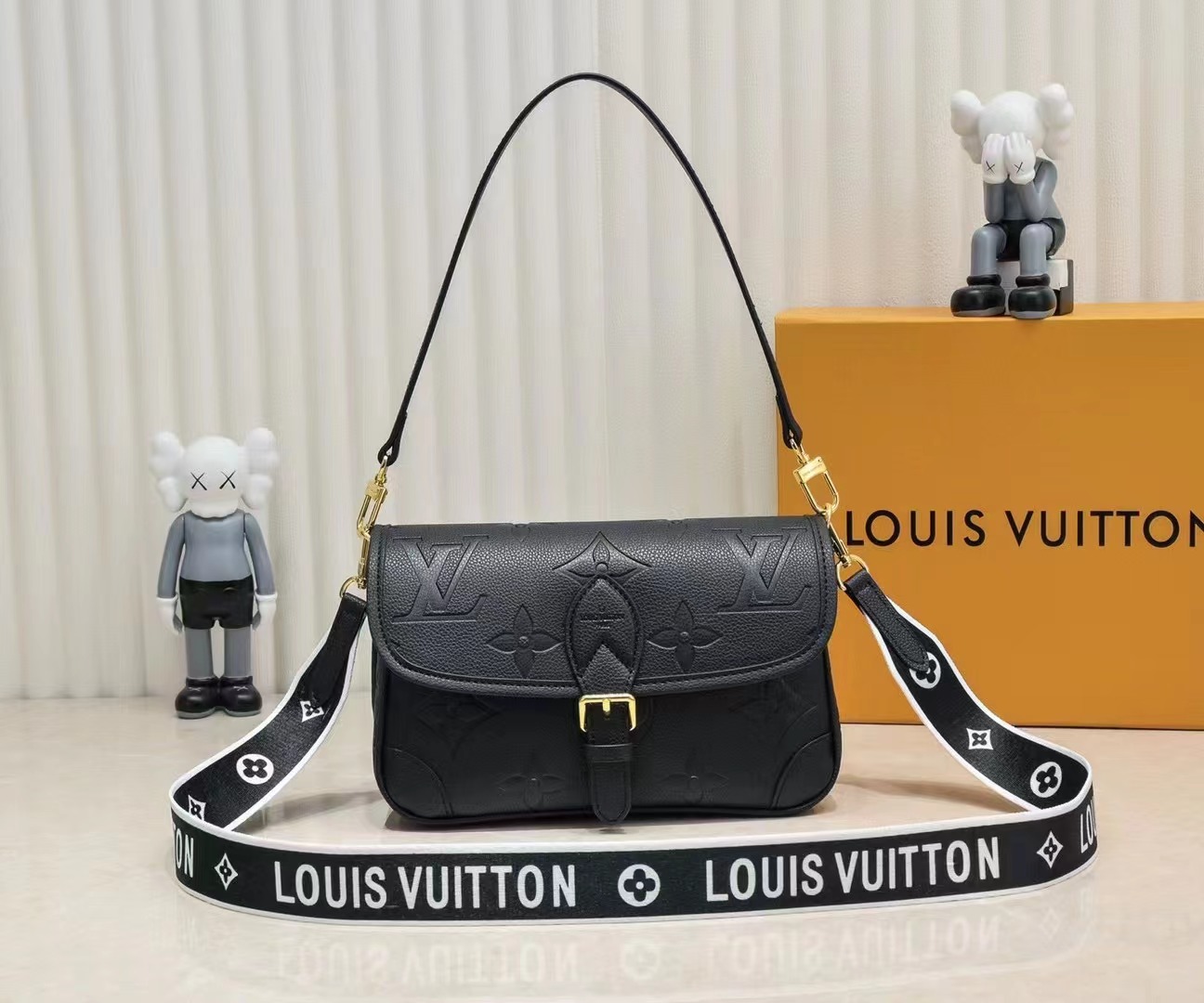 LV DIANE Bag M45985 XX061 25cm