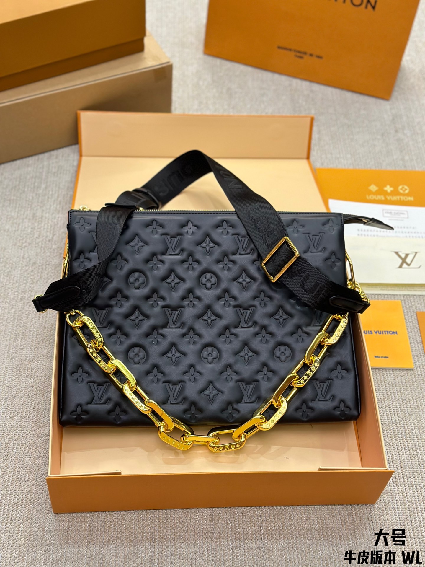 10A + quality LV Coussin MM M23057 DB022 34cm