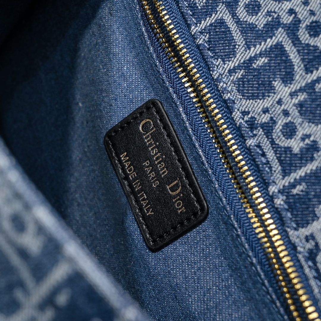 Dior 30 Montaigne Bag 1001 LM581 24cm