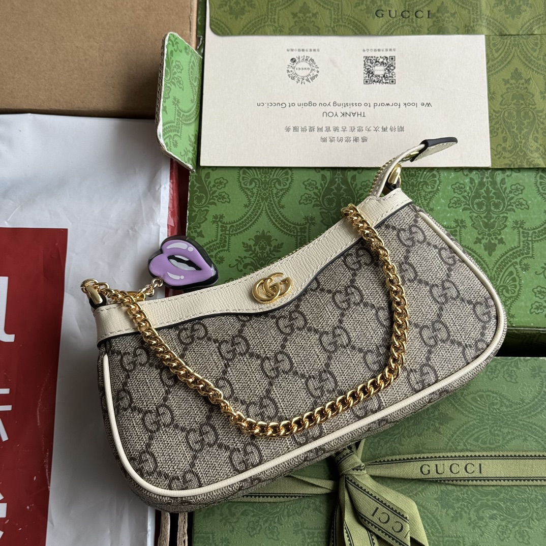 Gucci Chain Bag 784732 LM071 19cm