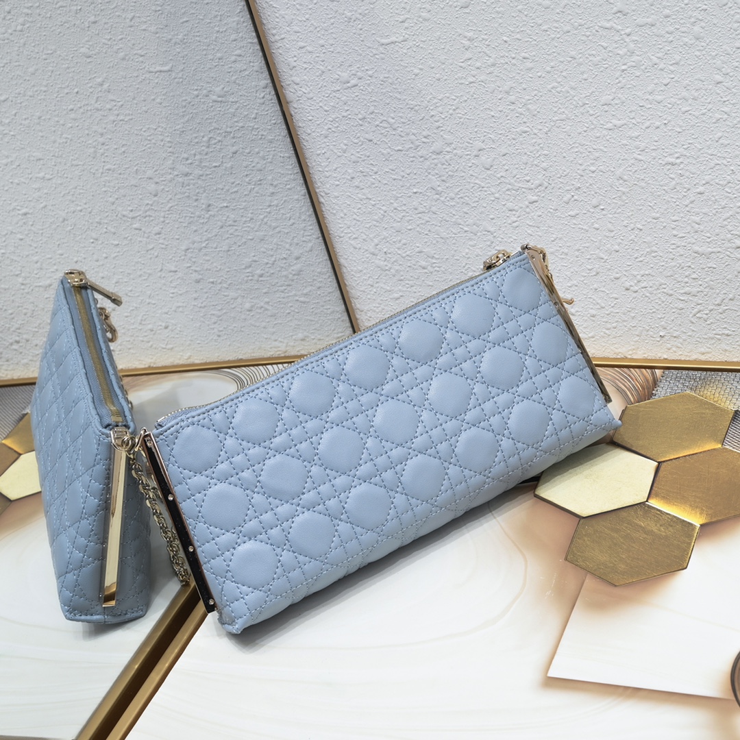 Dior Club Bag 7700 XB061 27cm