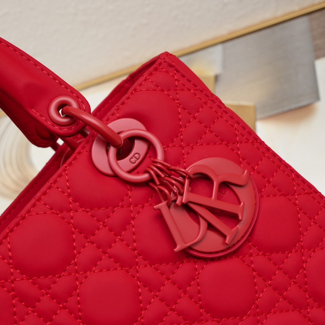 Medium Lady Dior Bag Red Matte 2022 LM071 24cm