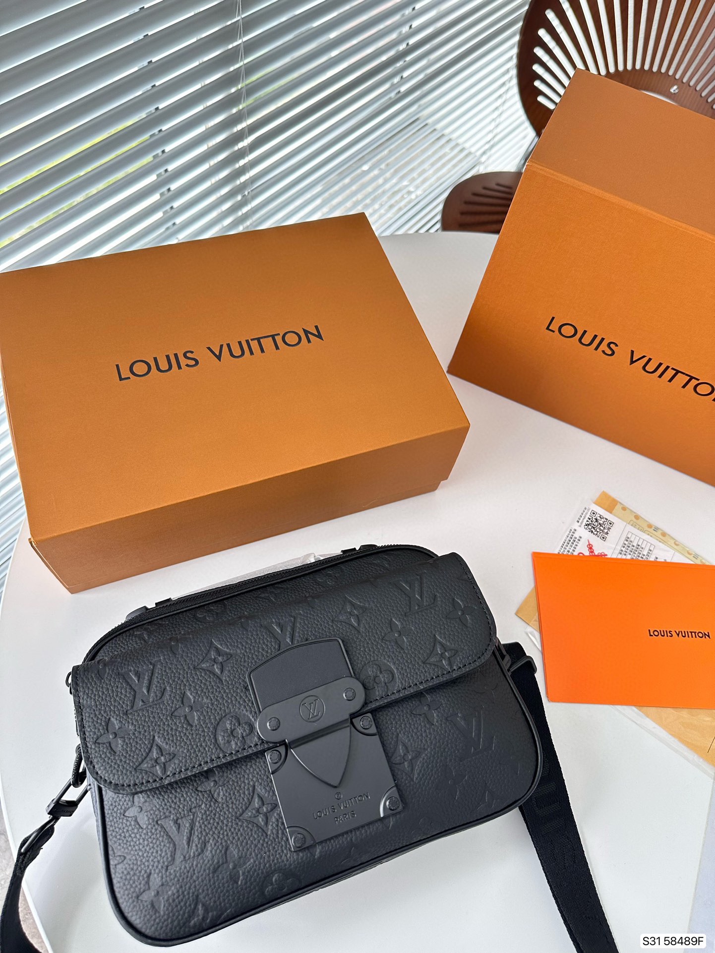 10A + quality LV S Lock Messenger Bag M58489 DB022 24cm