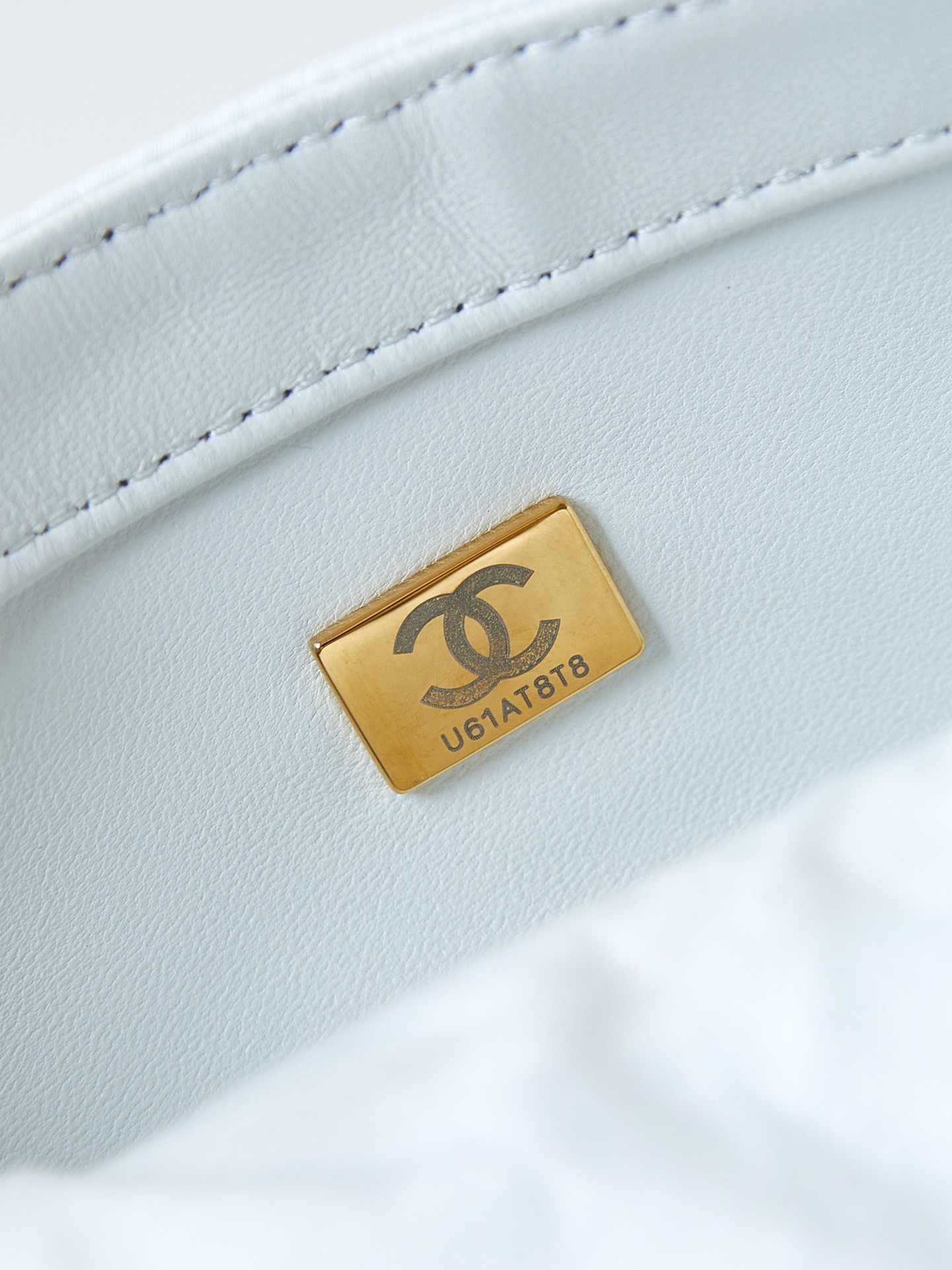 Chanel 10A Handbag Shoulder Bag Top Mirror Quality Version CHANEL AS4561