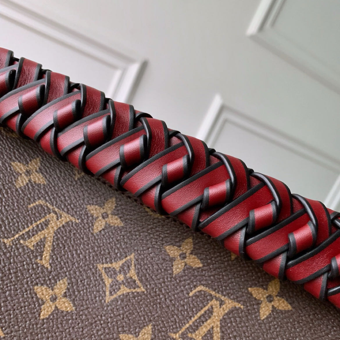 LV Beaubourg Hobo Bag M55090 LM061 25cm