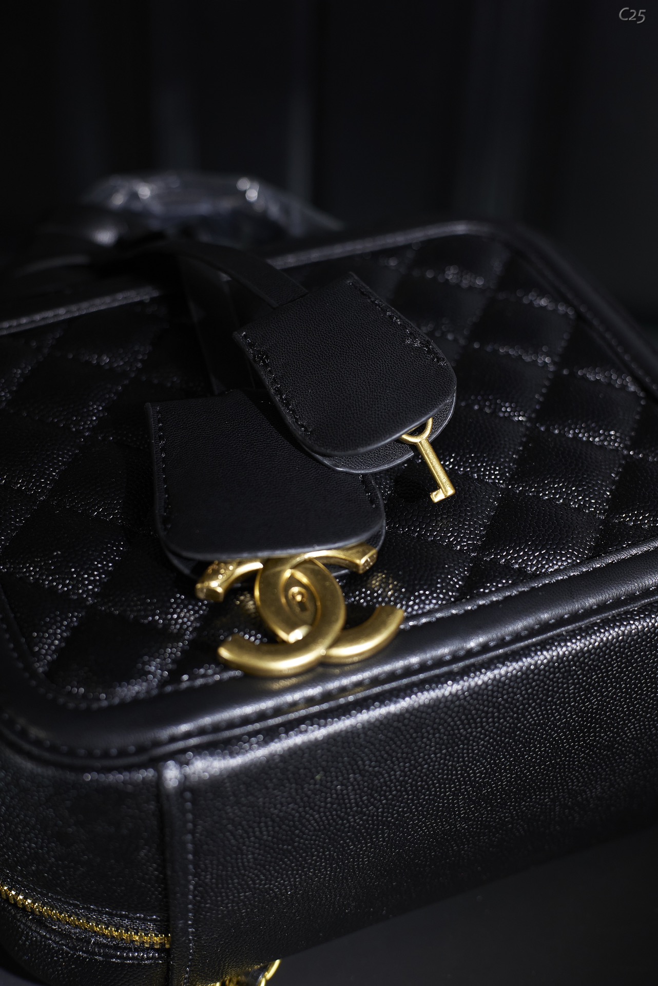 Chanel Case Bag 008 DB571 18cm