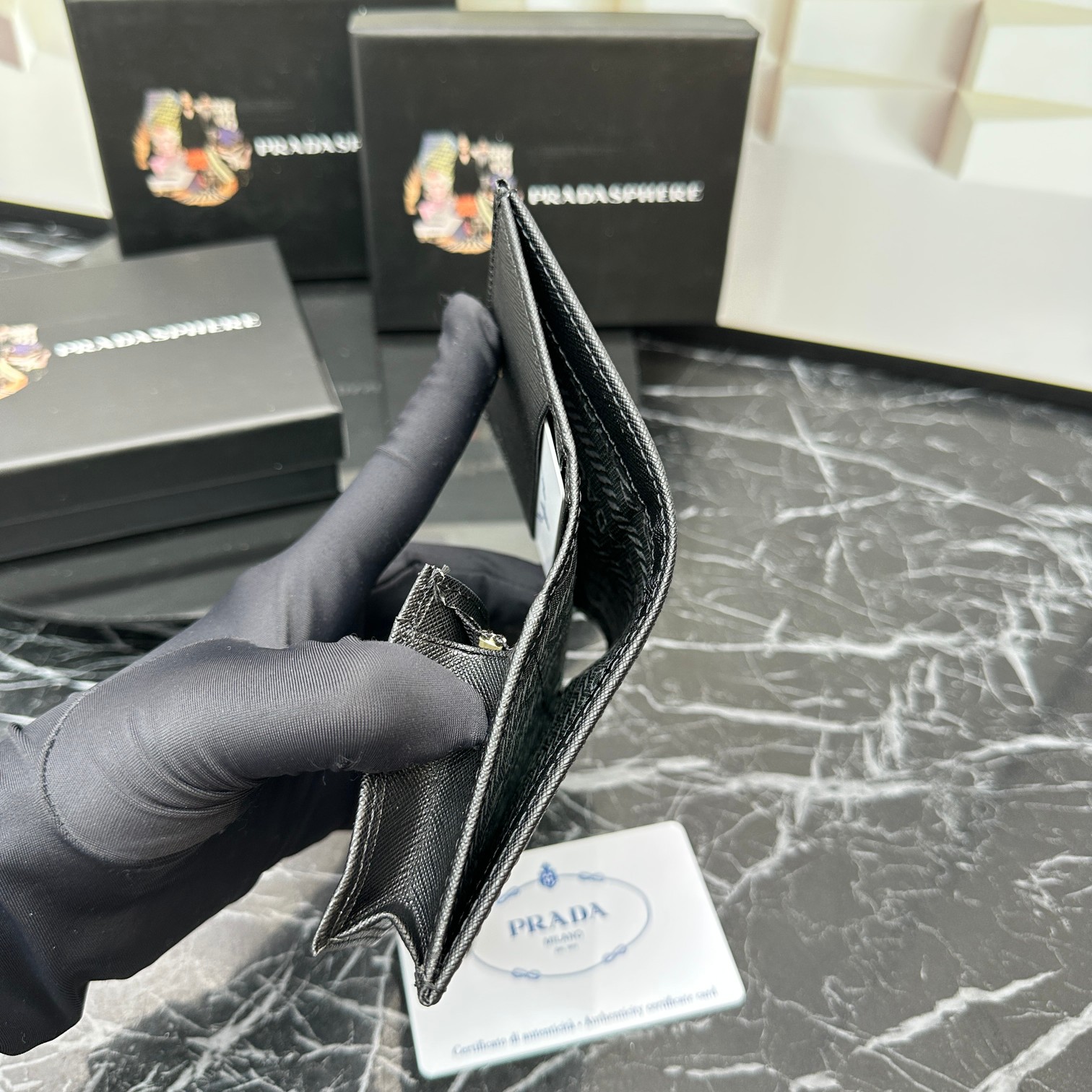 Prada Wallet 209 LM06 10cm