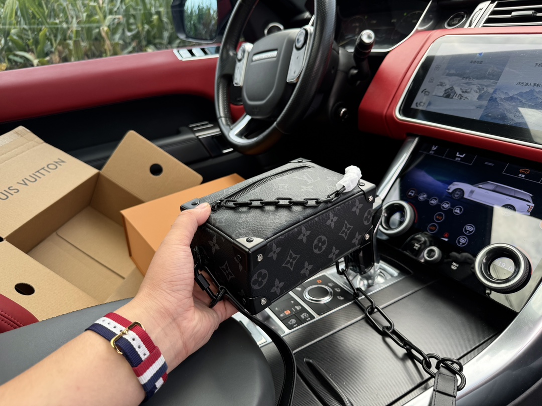 LV Soft Trunk Bag 44735 LLS071 18.5cm