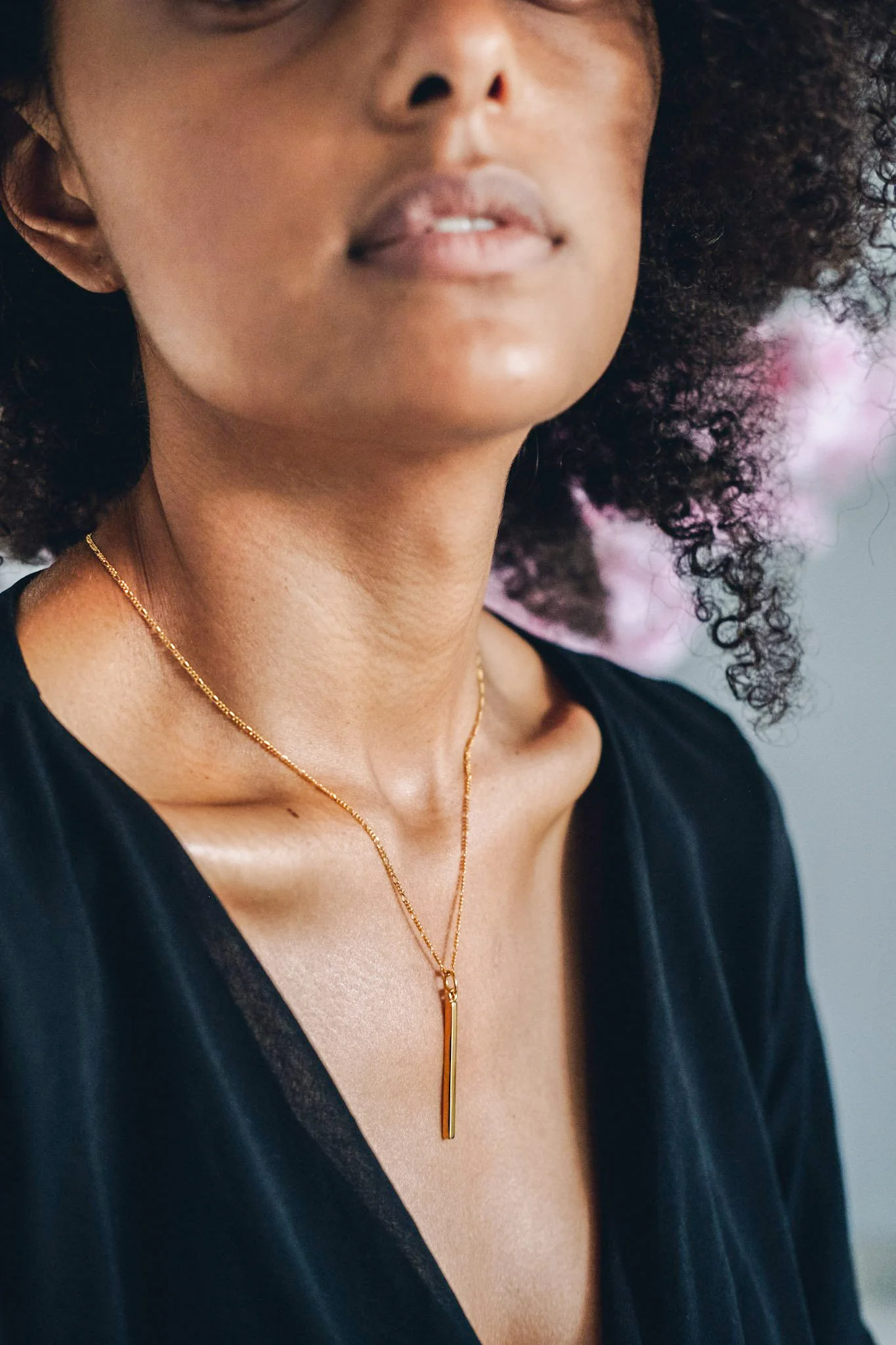 Muse Pillar Bar Necklace