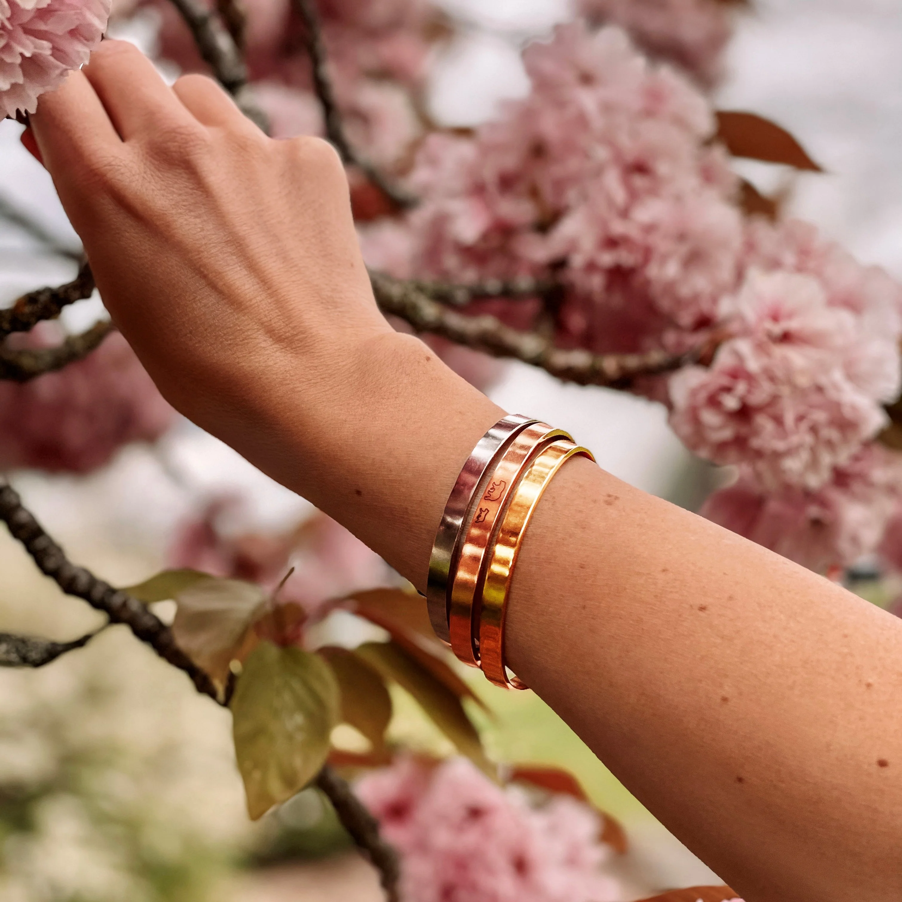 Mama Bear & Her Baby Bears Engraved Cuff Bracelet