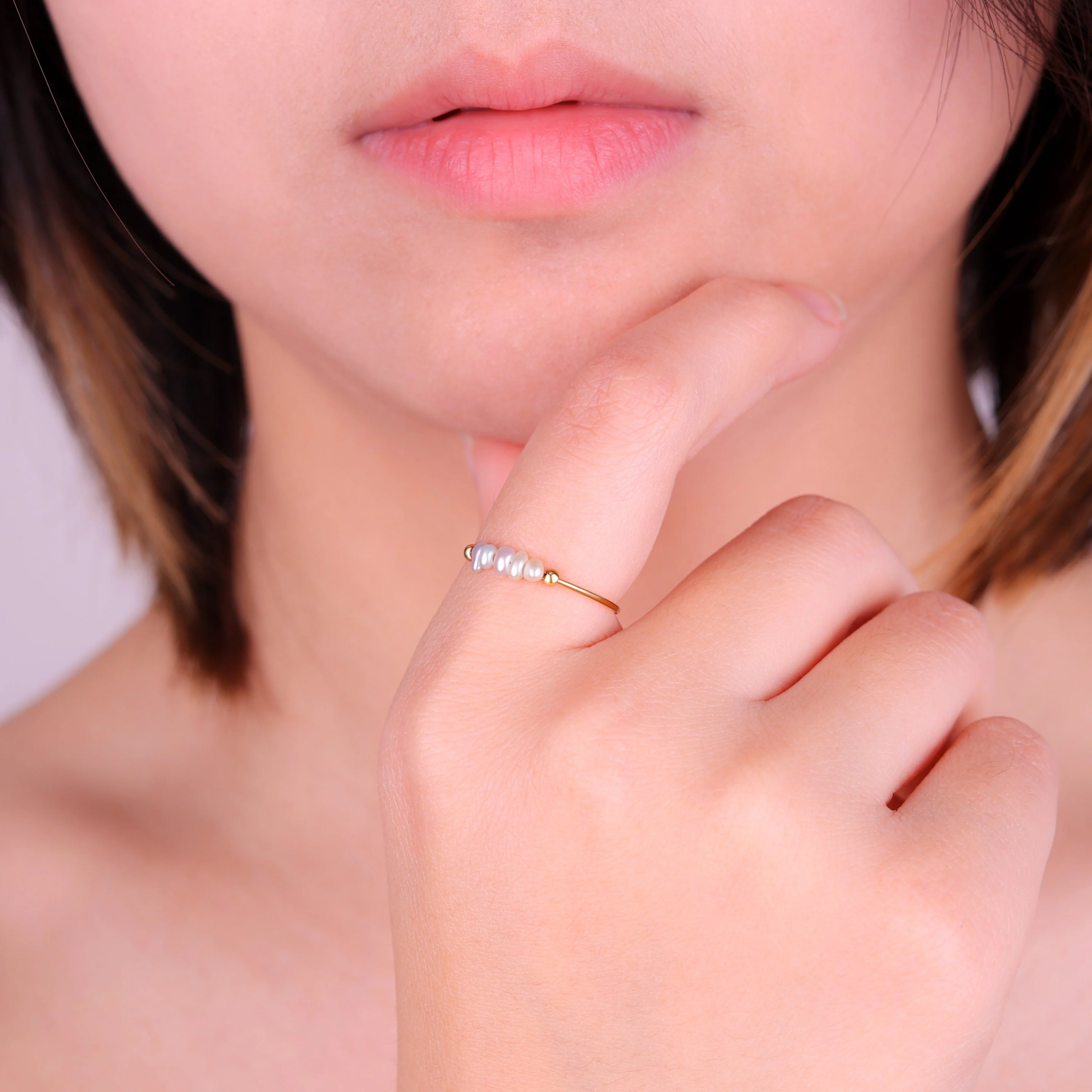 Mini Pearl Ring