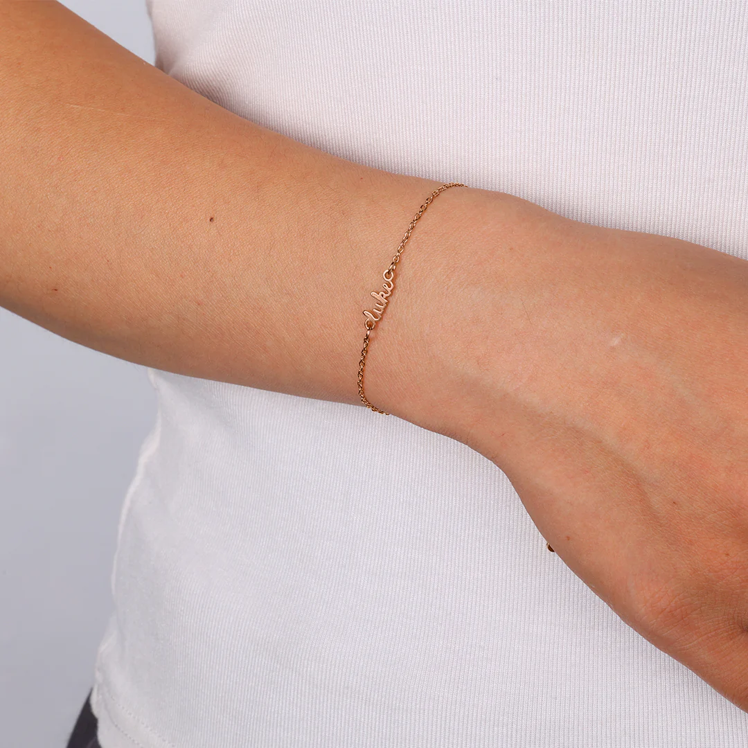 Stella Dainty Name Bracelet