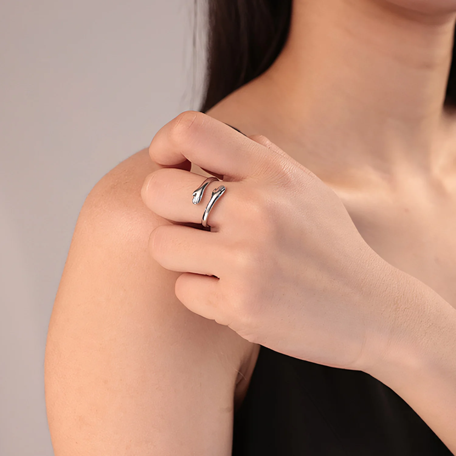 Sending Love - The Hug Ring