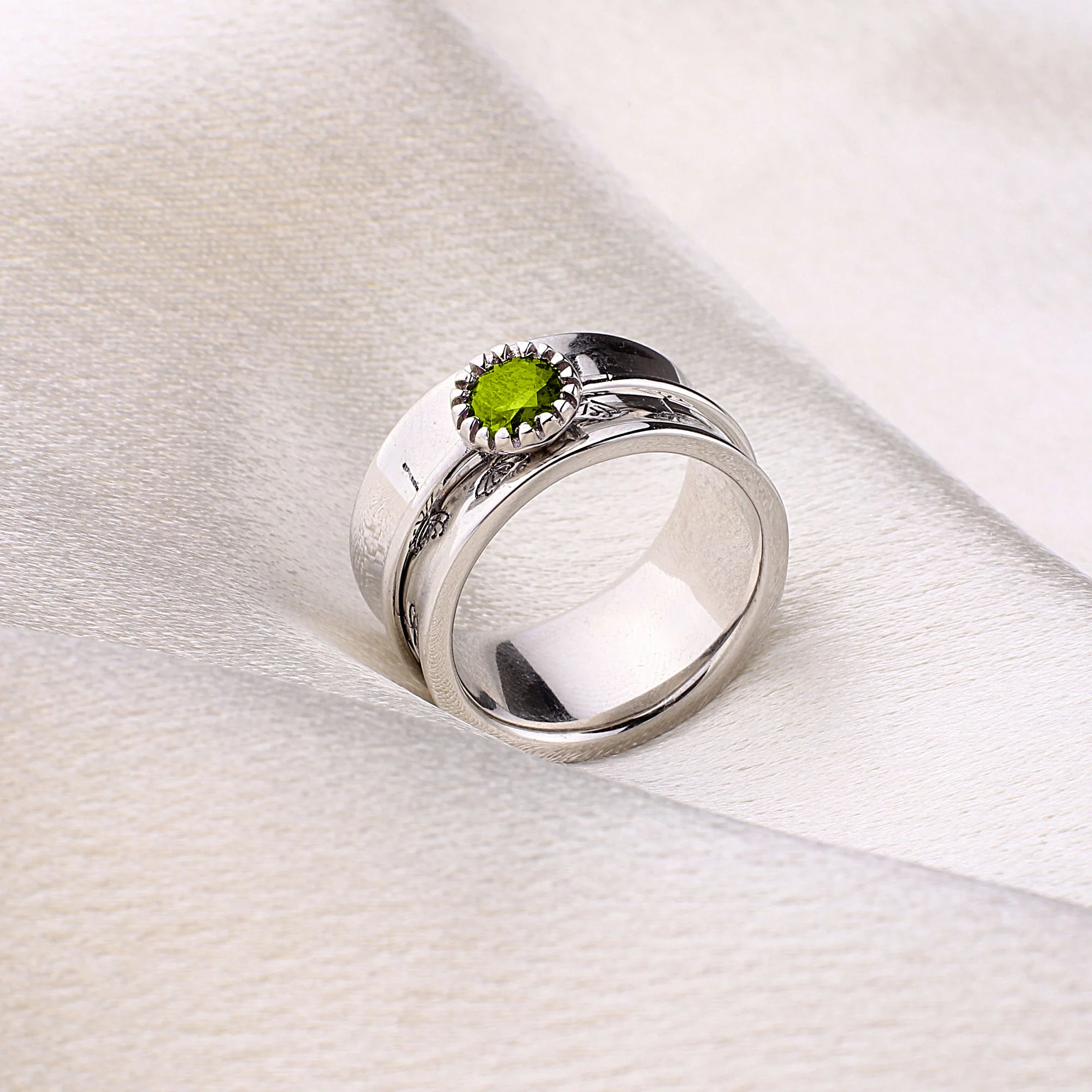 Silver Dandelion Birthstone Spinning Fidget Ring