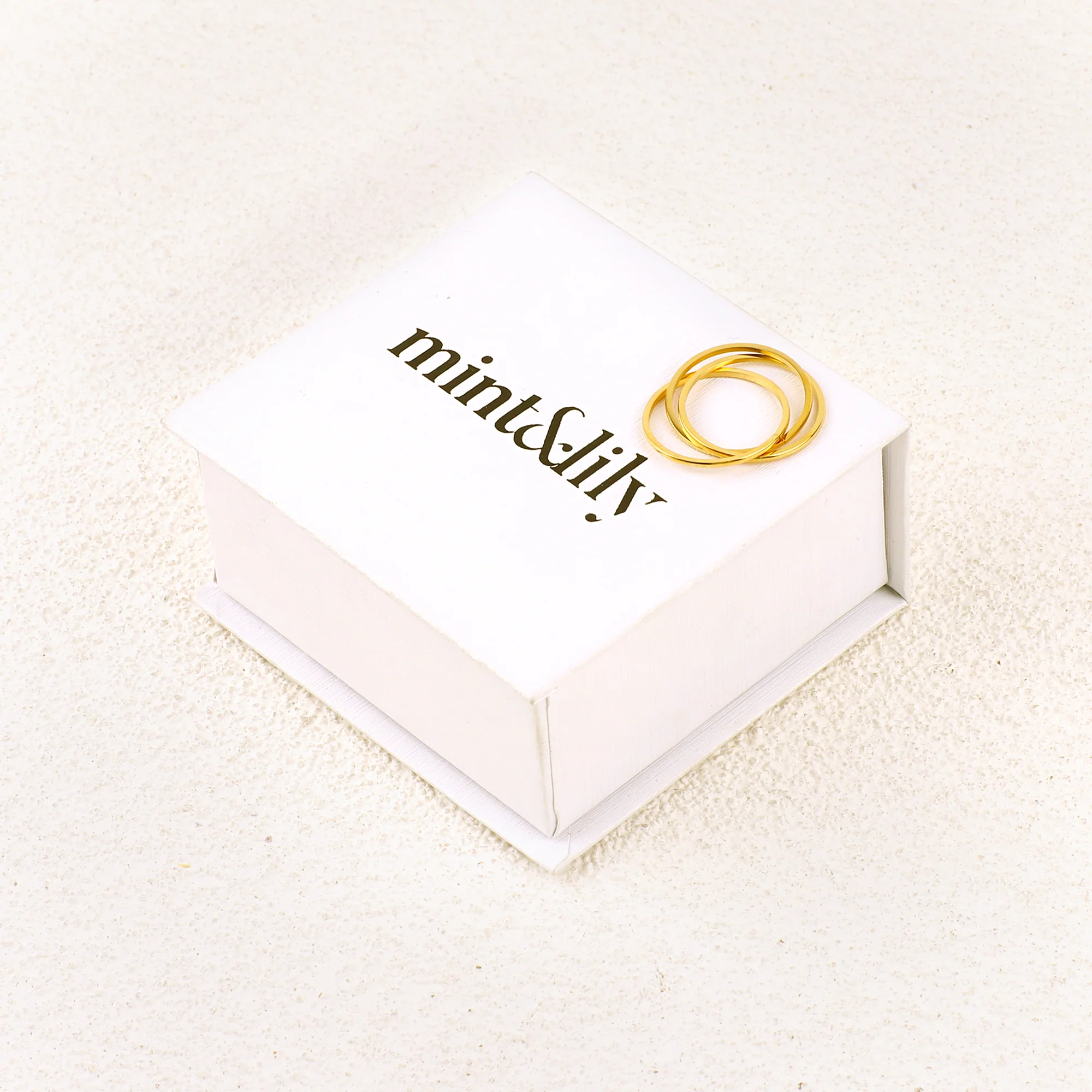 Dainty Interlocking Fidget Ring