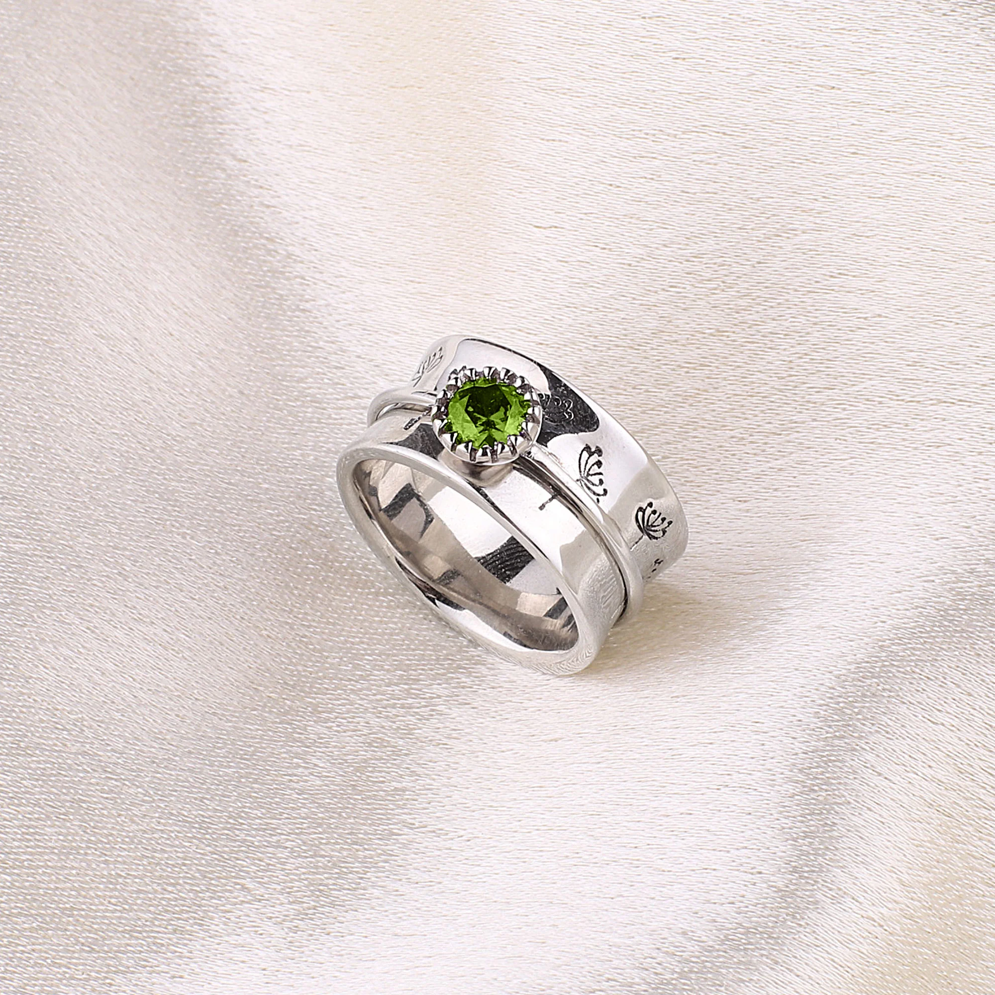 Silver Dandelion Birthstone Spinning Fidget Ring