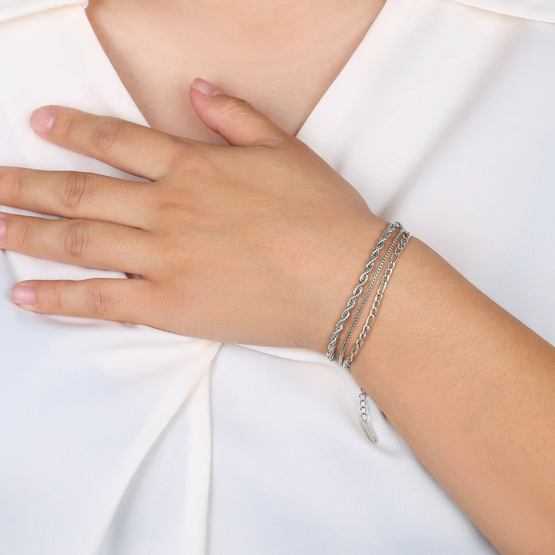 Essential Figaro Chain Bracelet