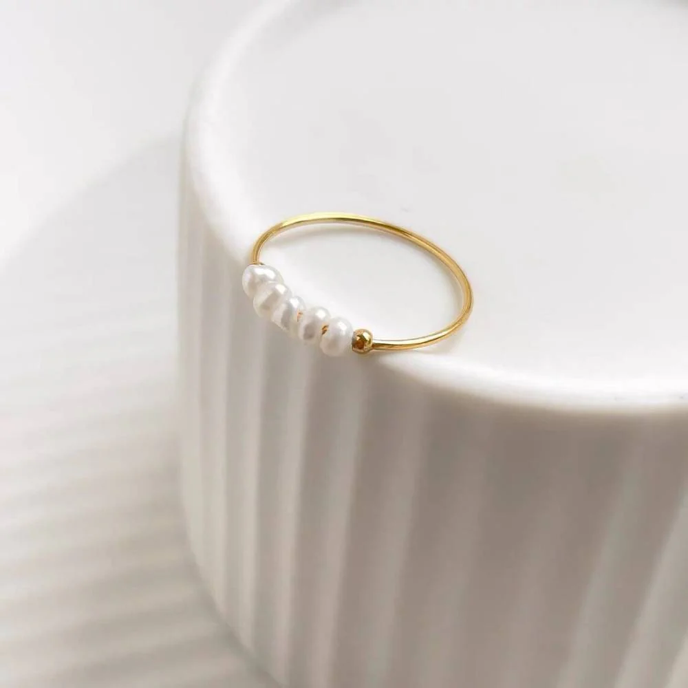 Mini Pearl Ring