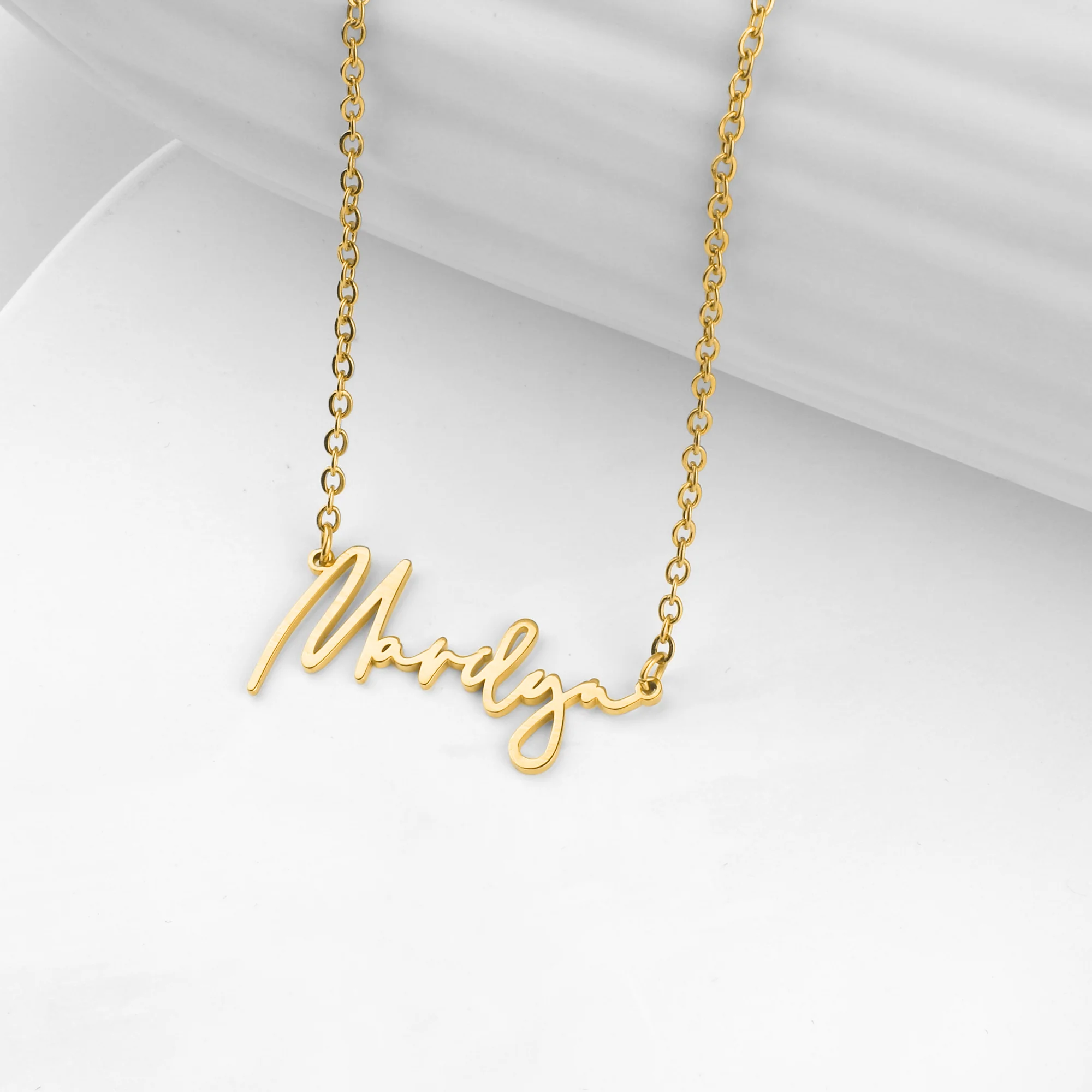 Monroe Name Necklace