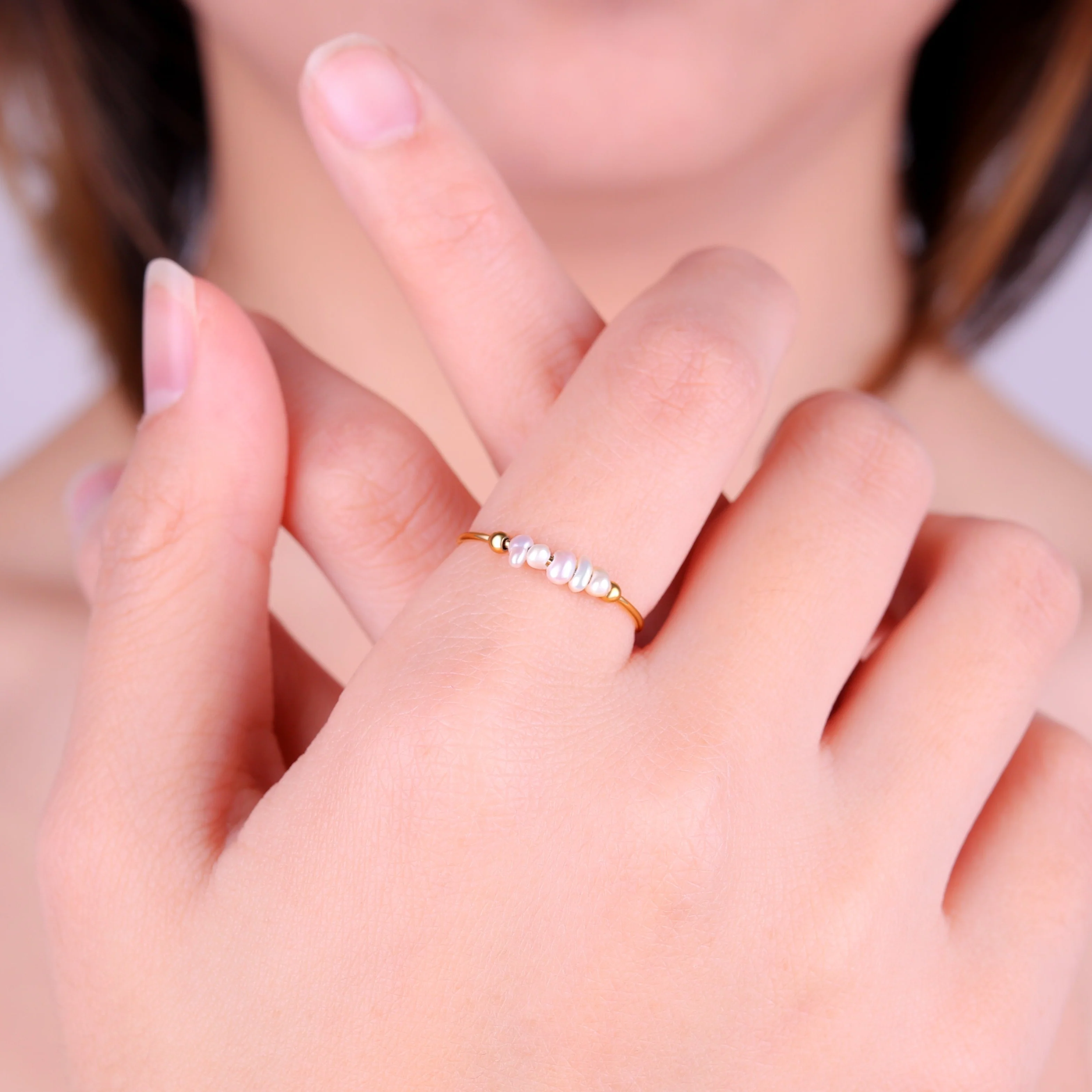 Mini Pearl Ring
