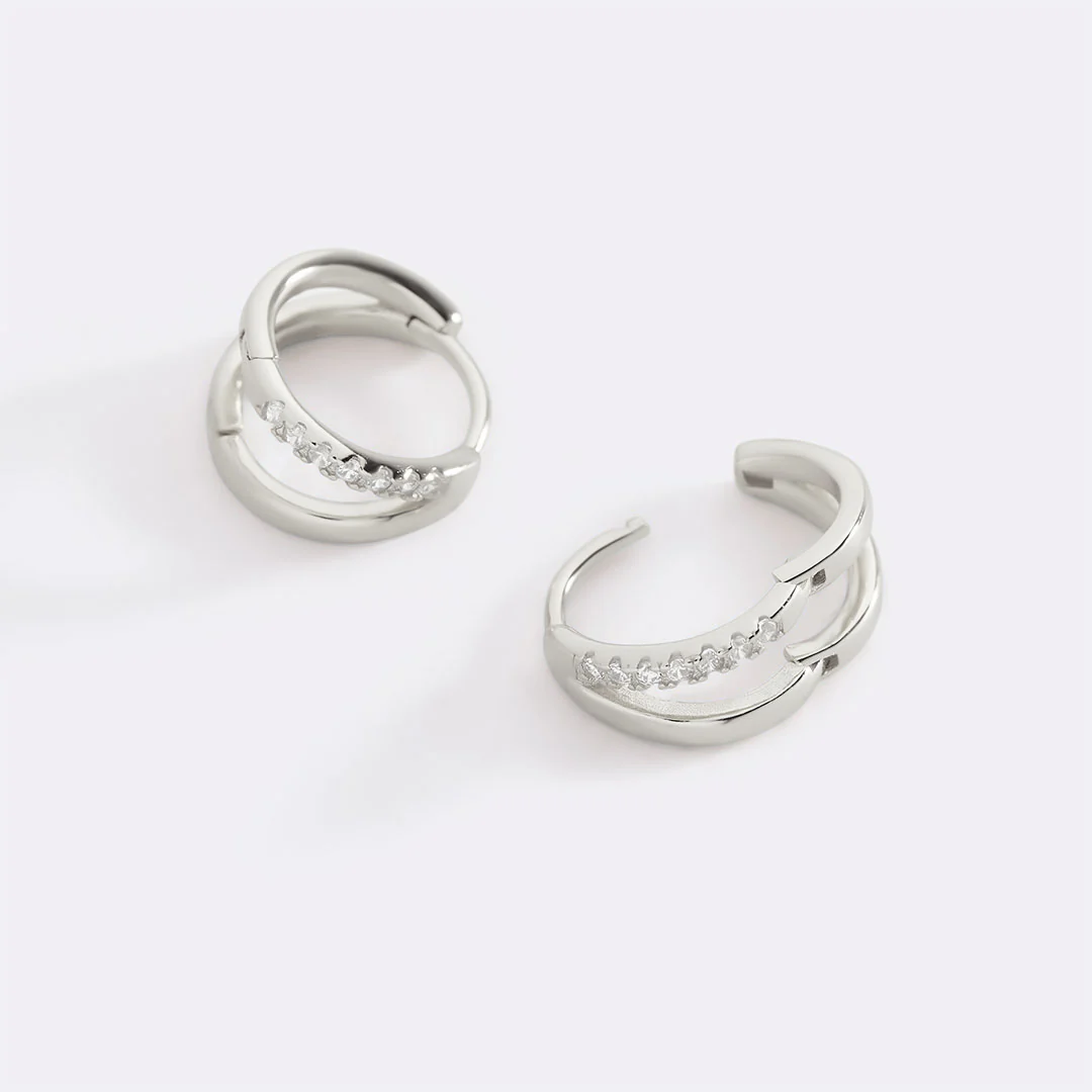 The Luna Double Huggies