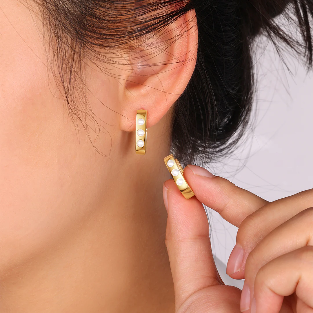 Pearl Block Statement Hoops