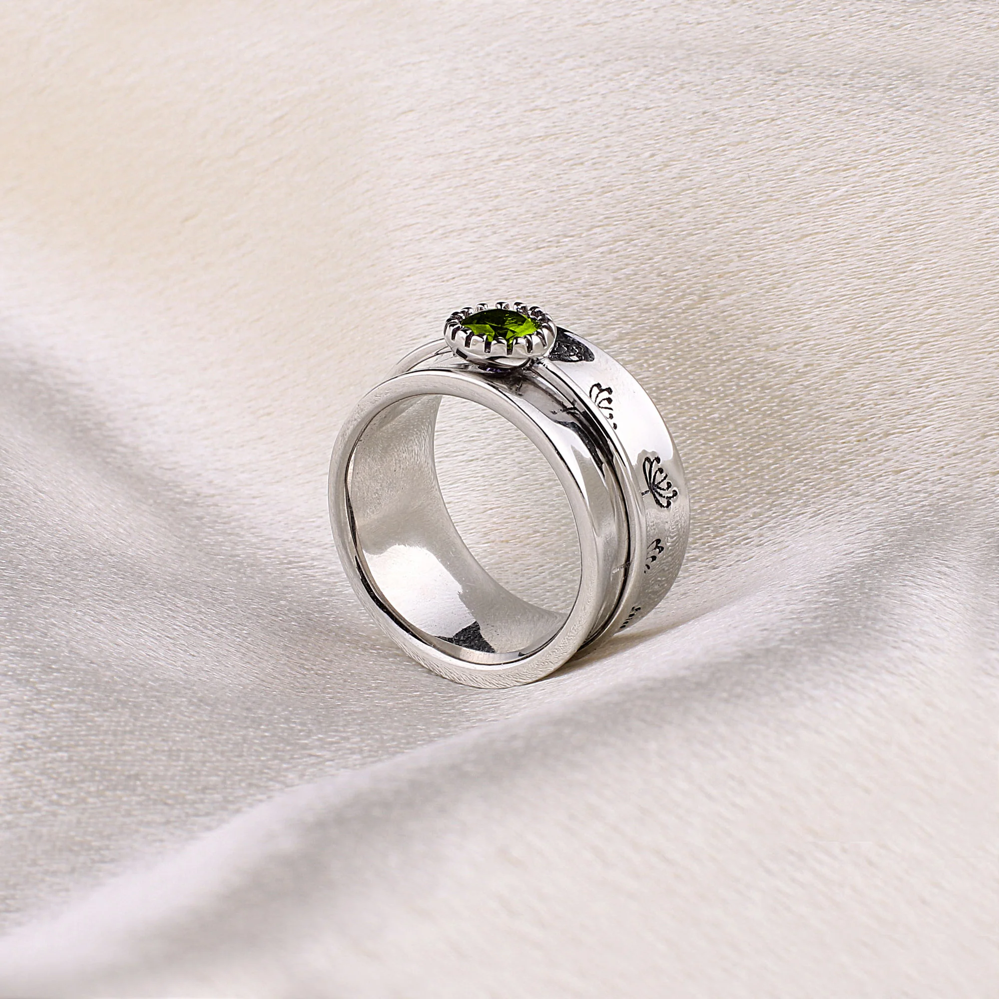 Silver Dandelion Birthstone Spinning Fidget Ring