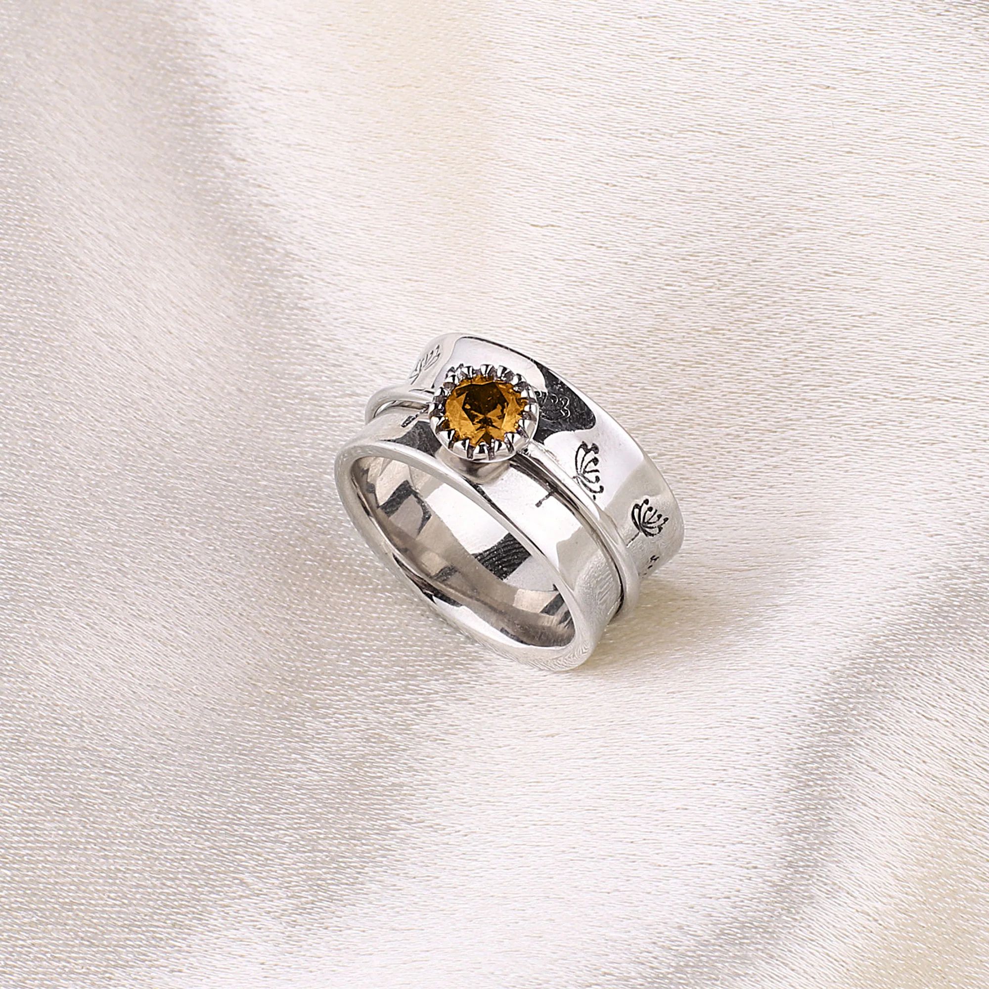 Silver Dandelion Birthstone Spinning Fidget Ring