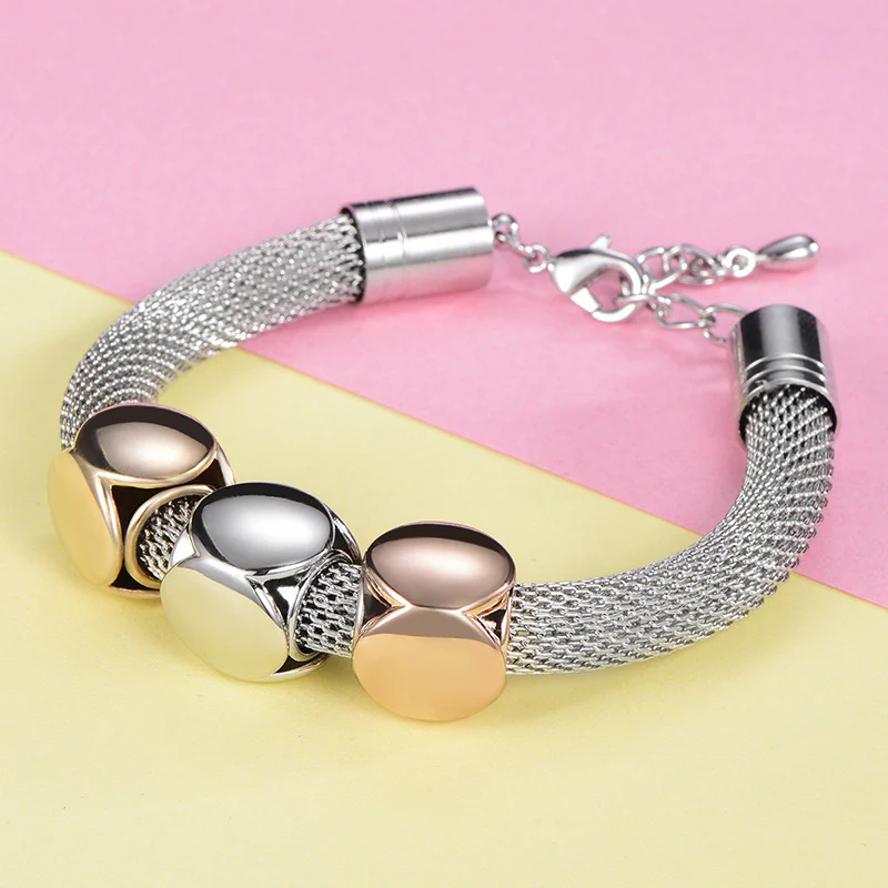 Test - Tri-Cube Metal Bracelet